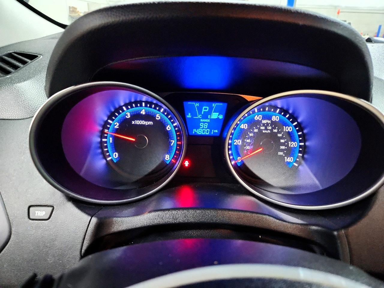 2012 HYUNDAI TUCSON GLS photo 9