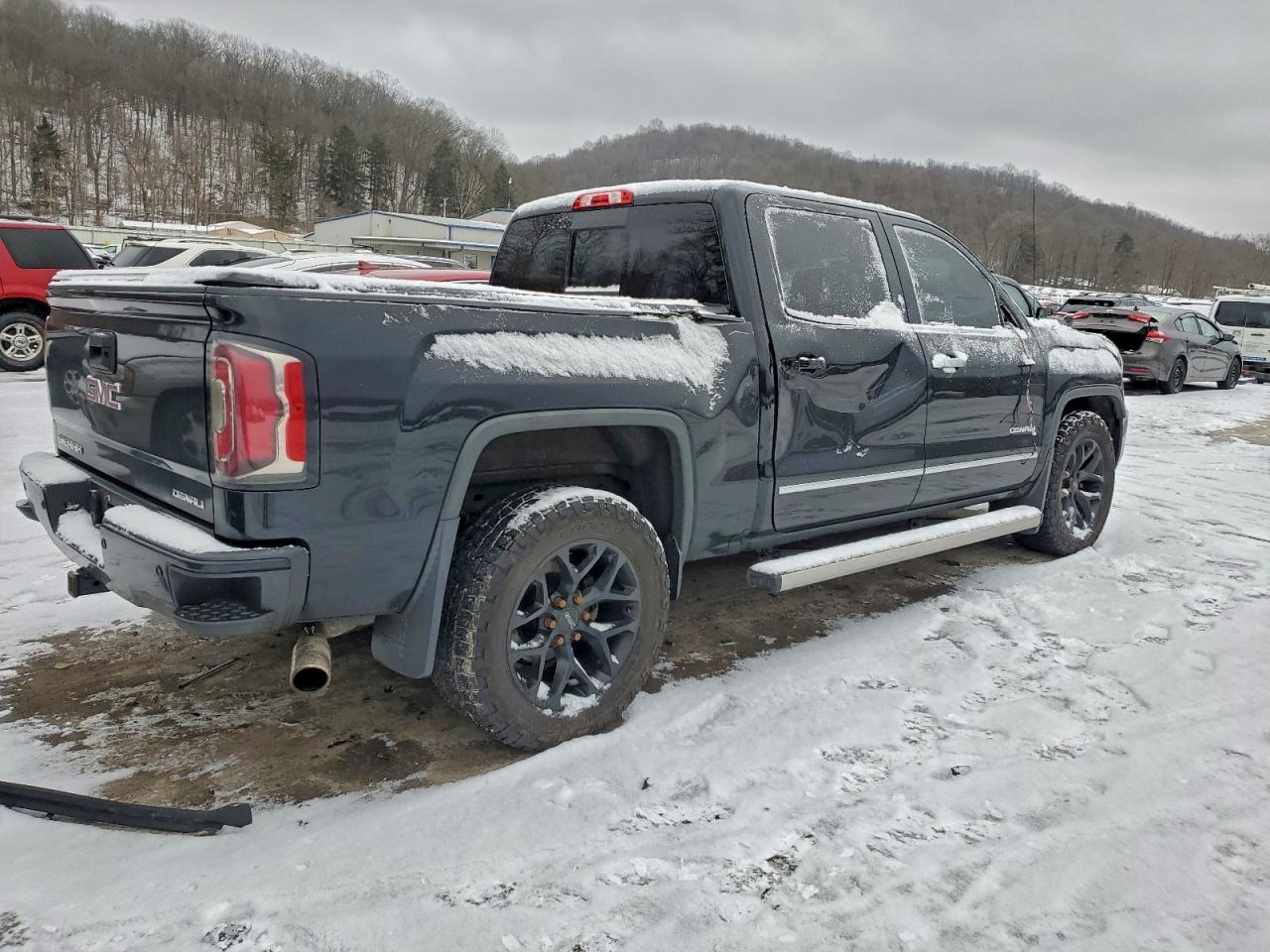 2017 GMC SIERRA K1500 DENALI photo 3