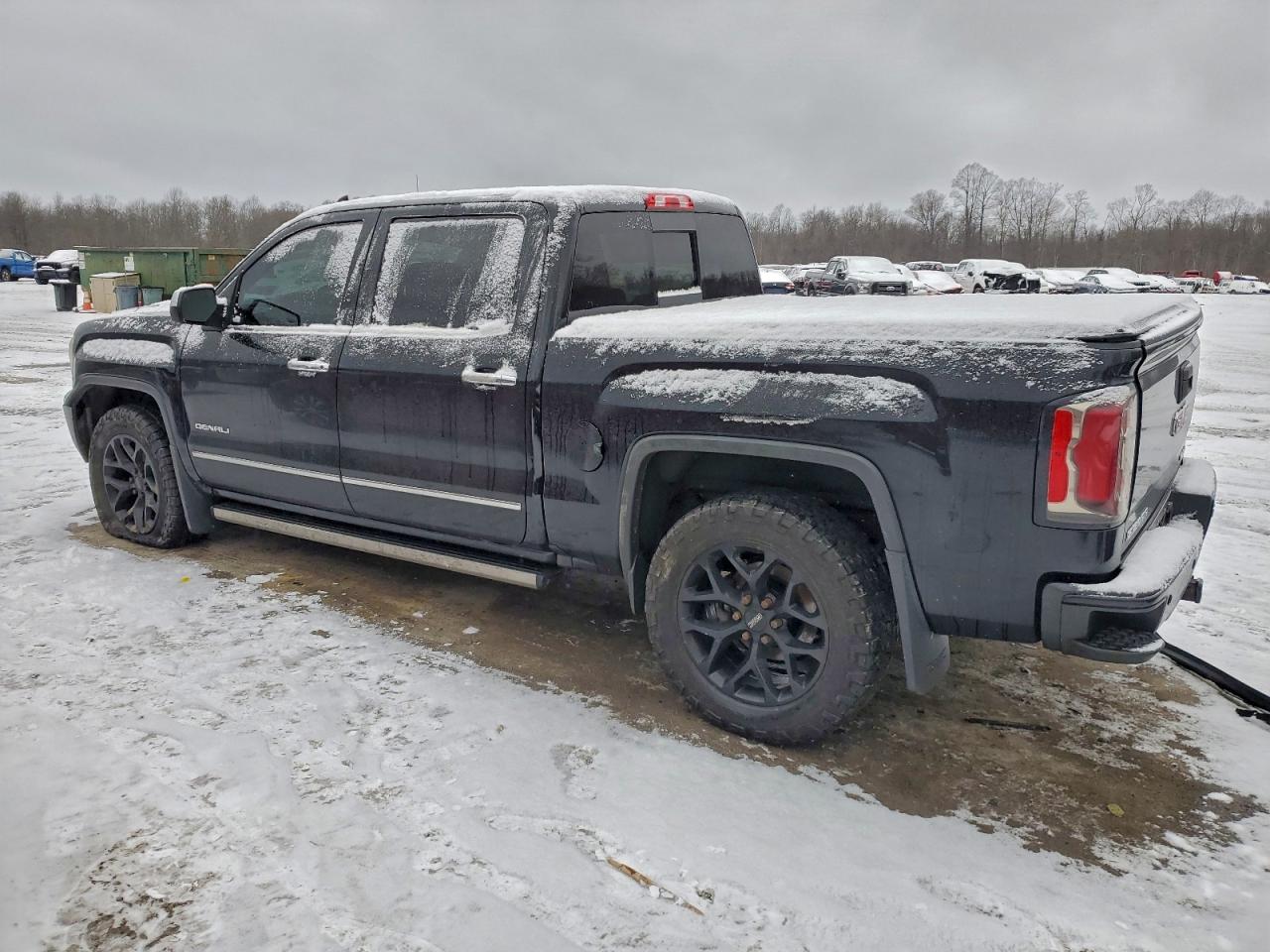 2017 GMC SIERRA K1500 DENALI photo 2