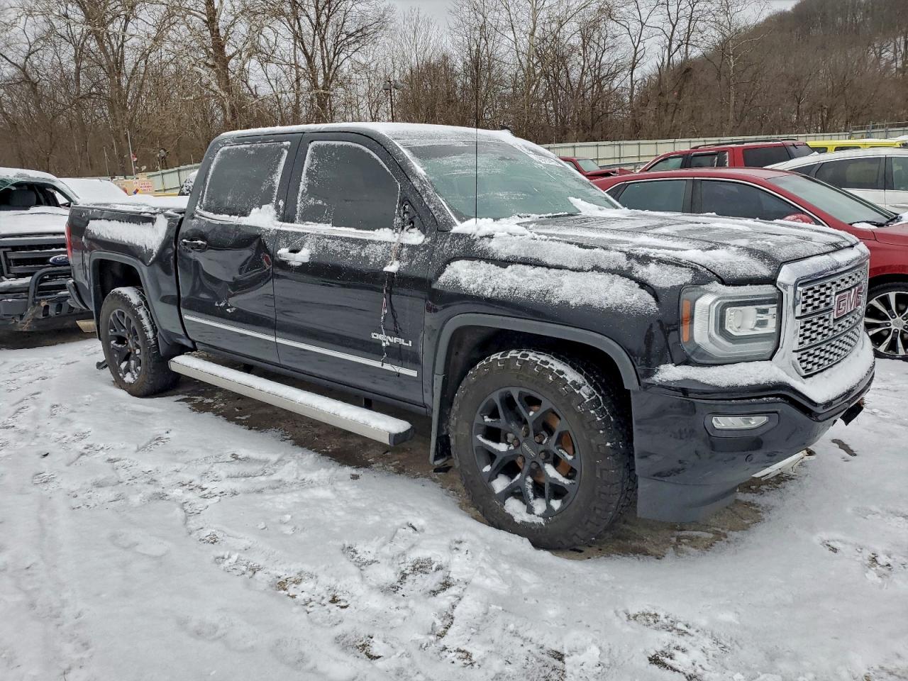 2017 GMC SIERRA K1500 DENALI photo 4