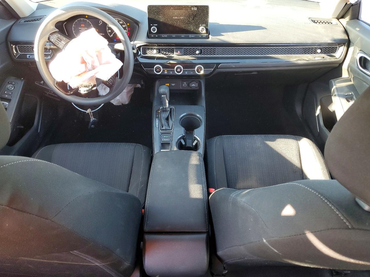 2022 HONDA CIVIC LX photo 8