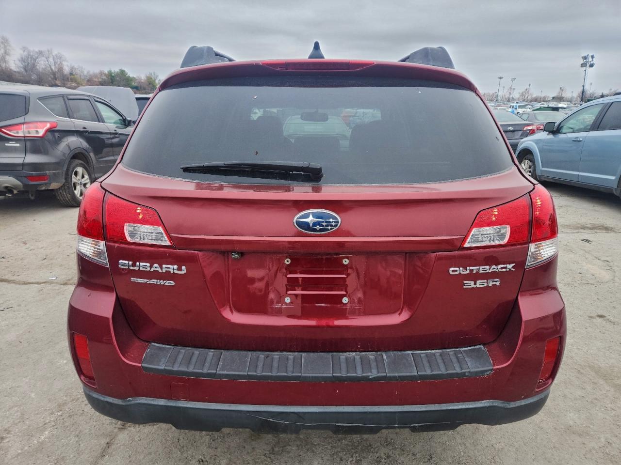 2011 SUBARU OUTBACK photo 6