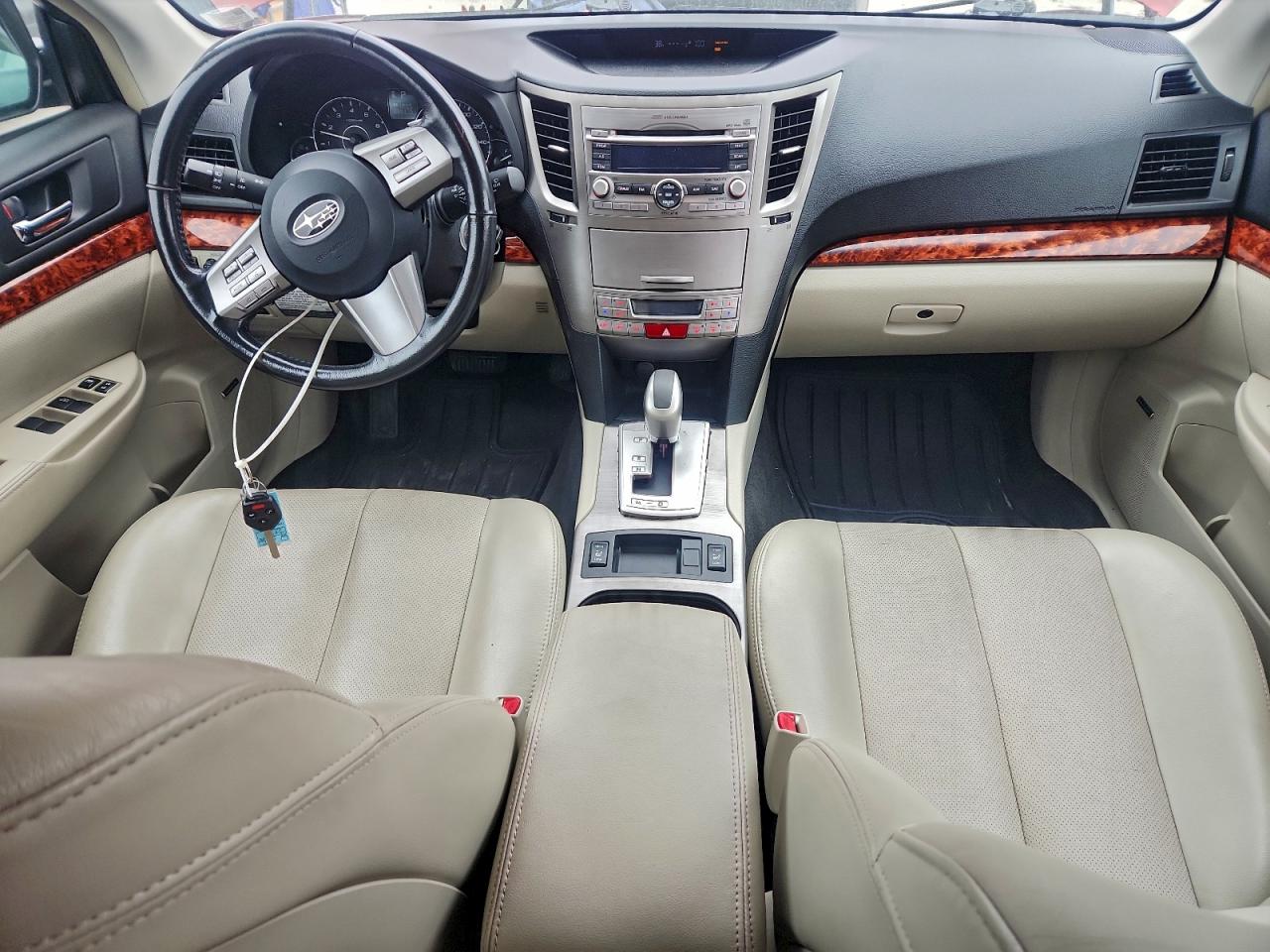 2011 SUBARU OUTBACK photo 8