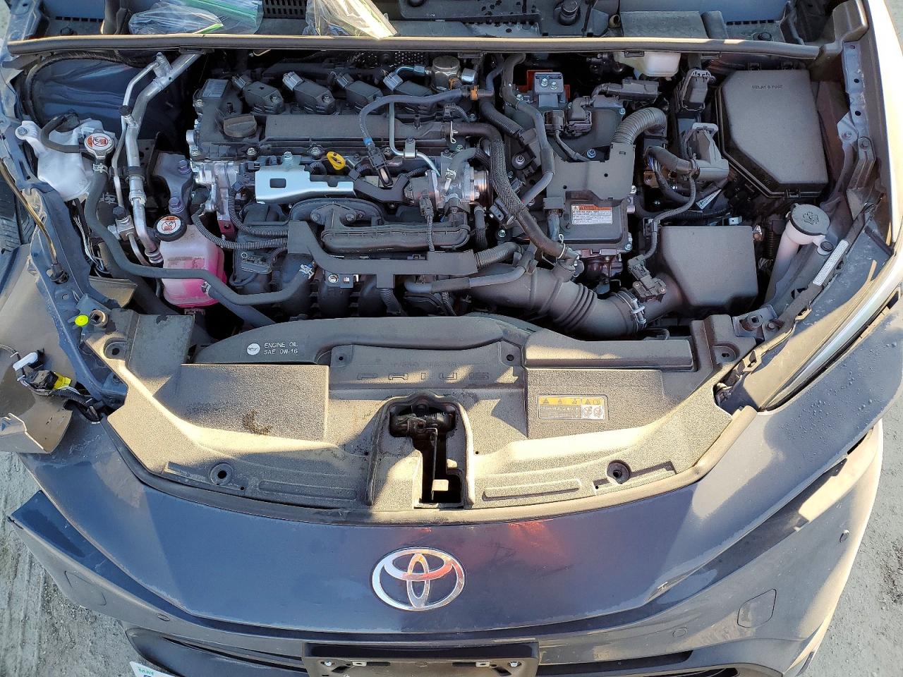 2025 TOYOTA PRIUS LE photo 11