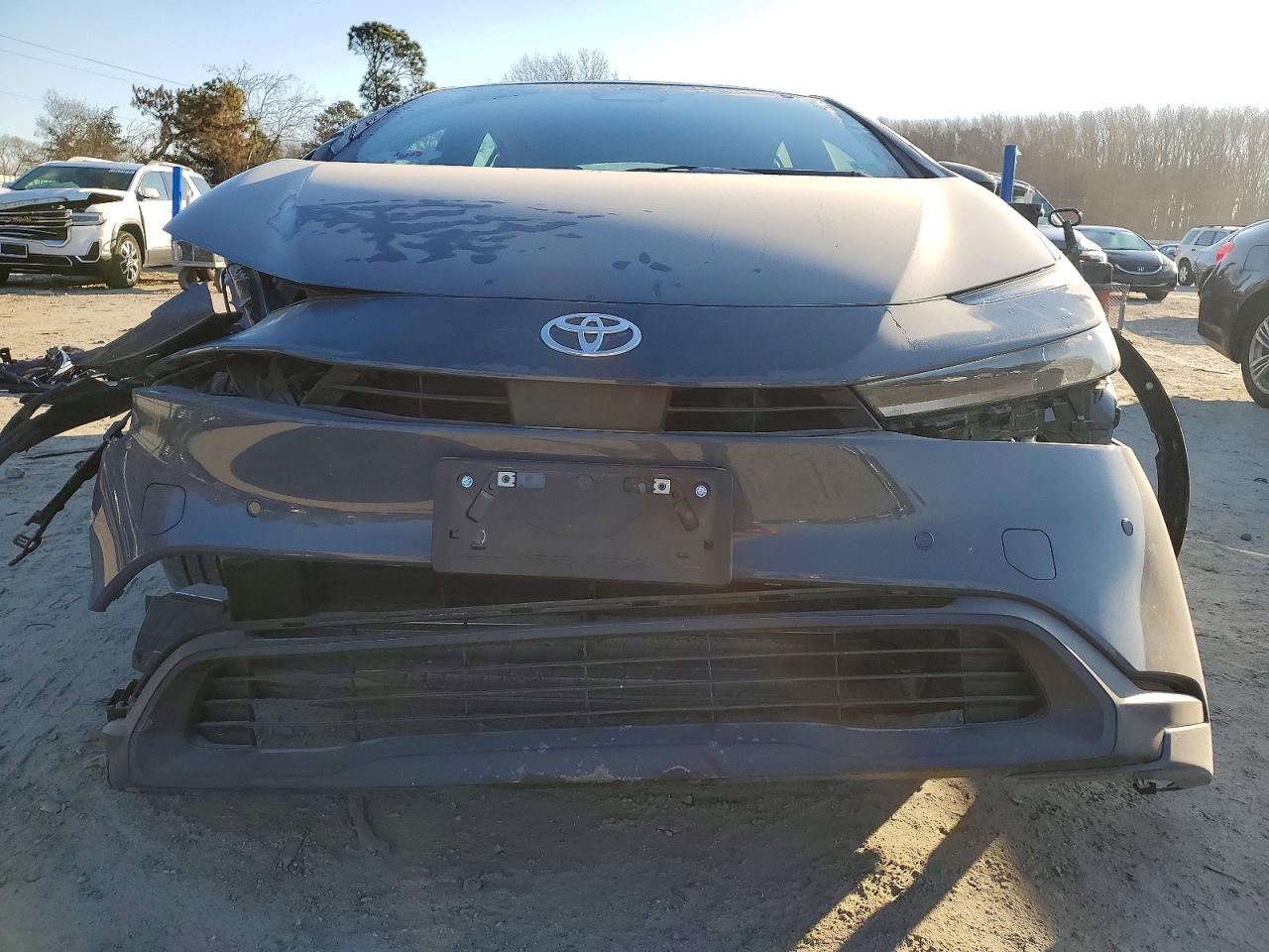 2025 TOYOTA PRIUS LE photo 5