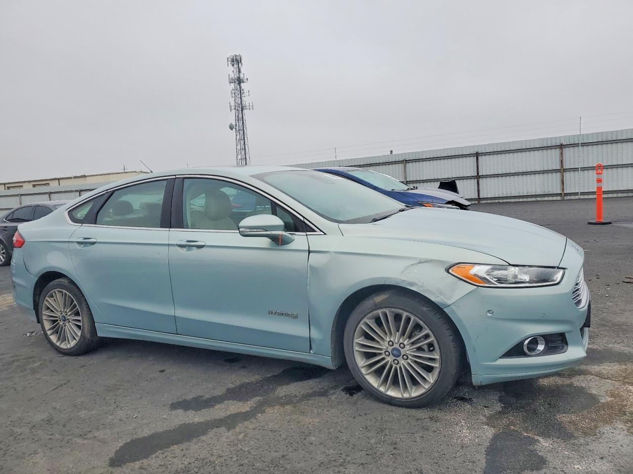 2013 FORD FUSION SE HYBRID photo 4