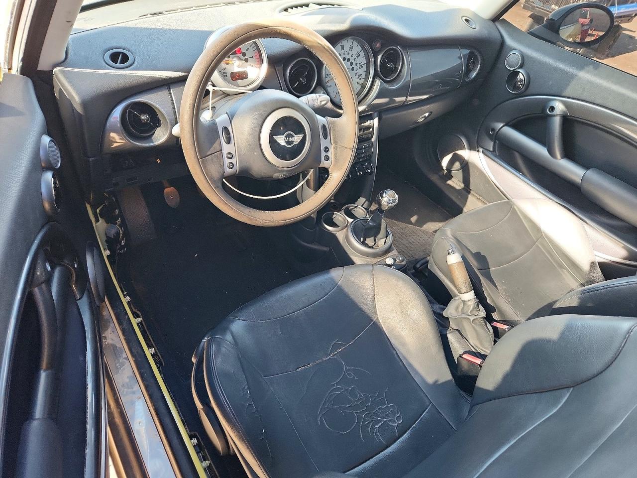 2003 MINI COOPER photo 8