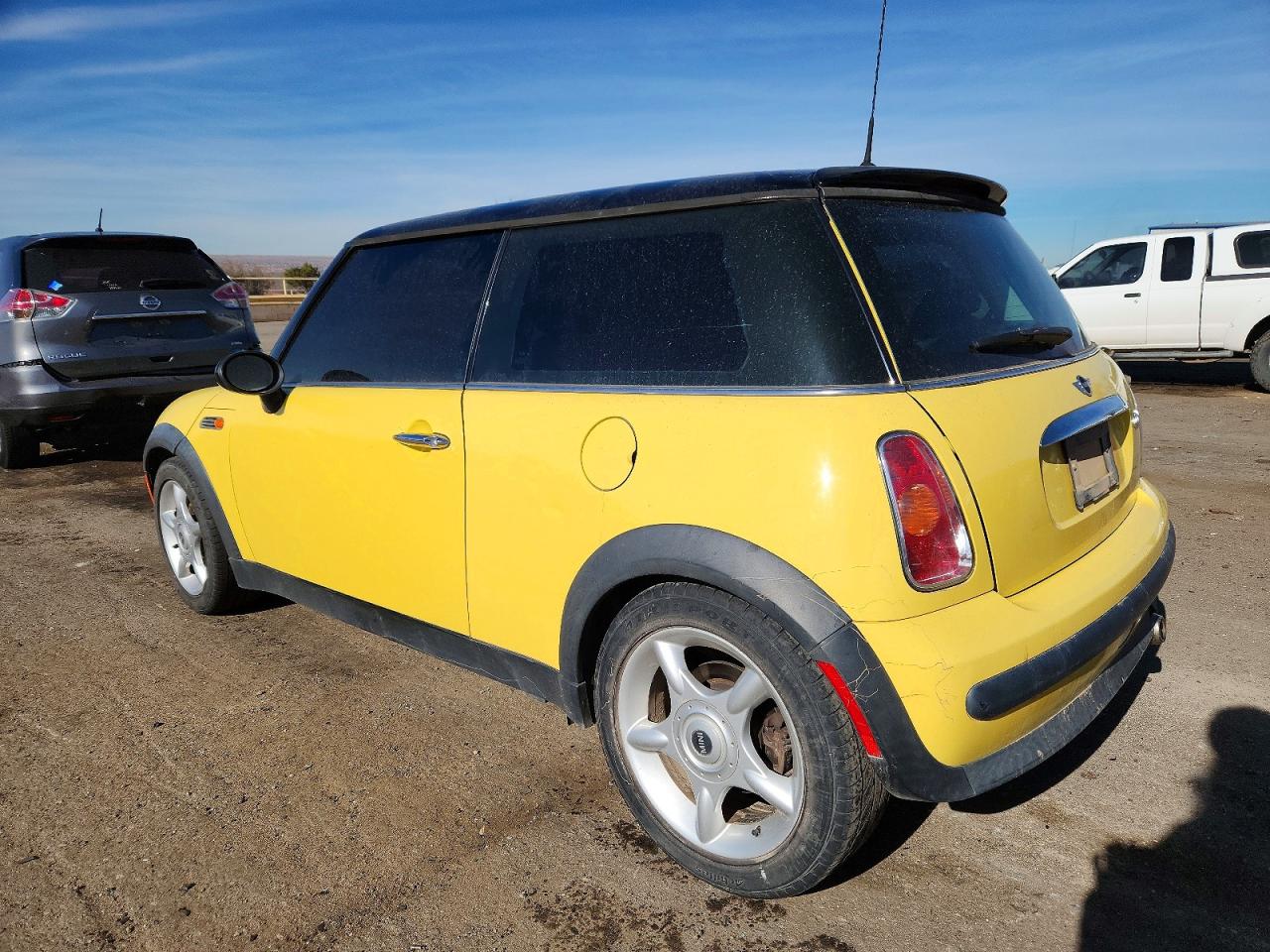 2003 MINI COOPER photo 2