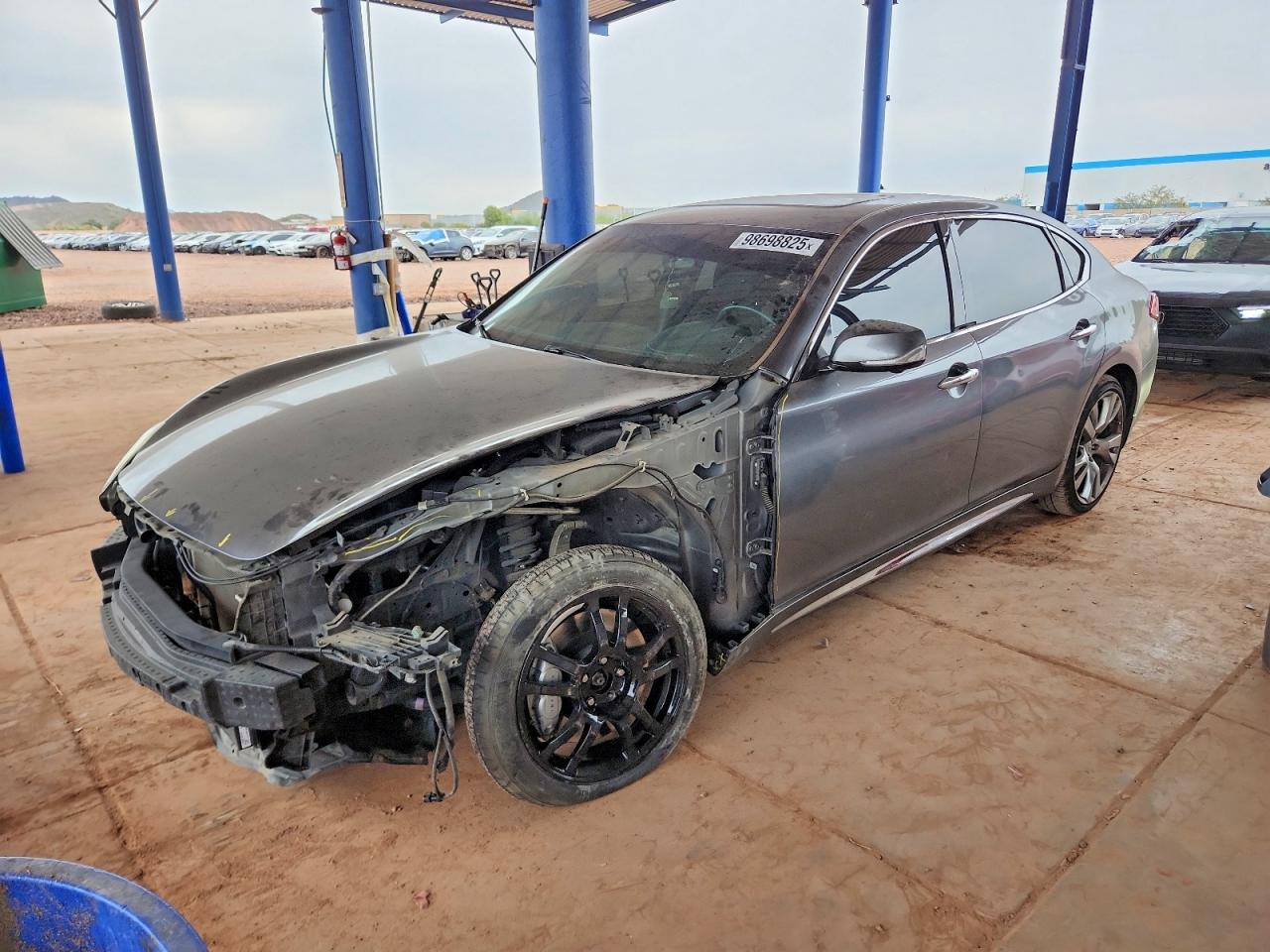 2015 INFINITI Q70L