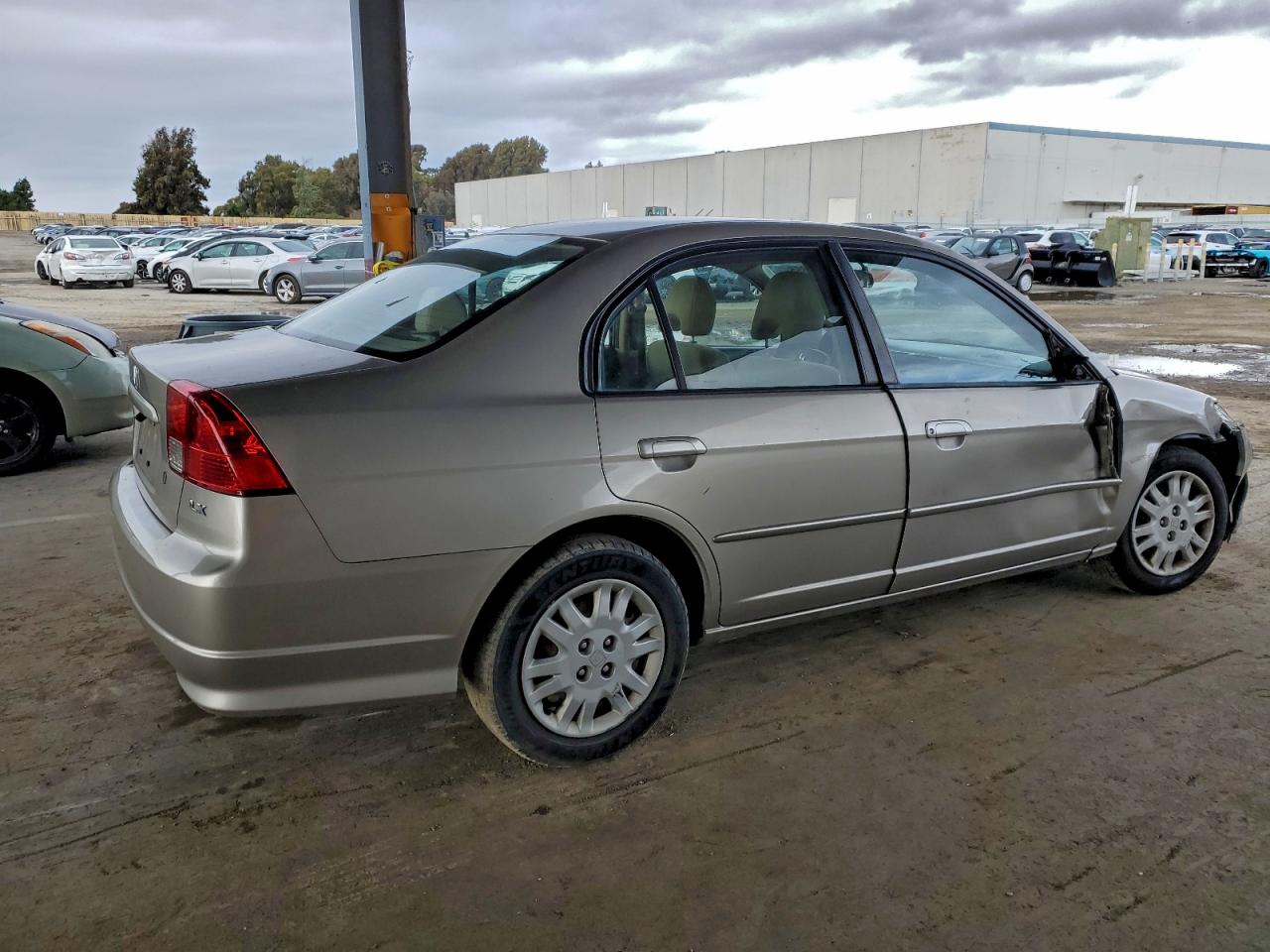 2004 HONDA CIVIC LX photo 3