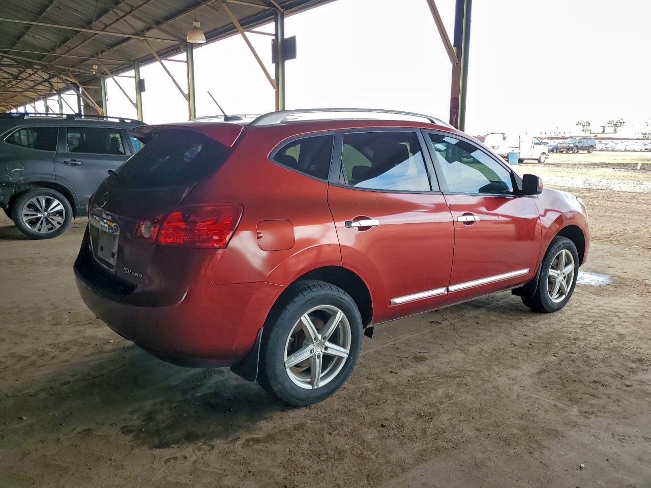 2013 NISSAN ROGUE S photo 3