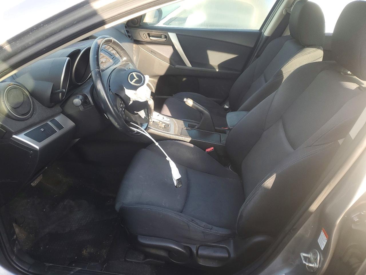 2010 MAZDA 3 S photo 7