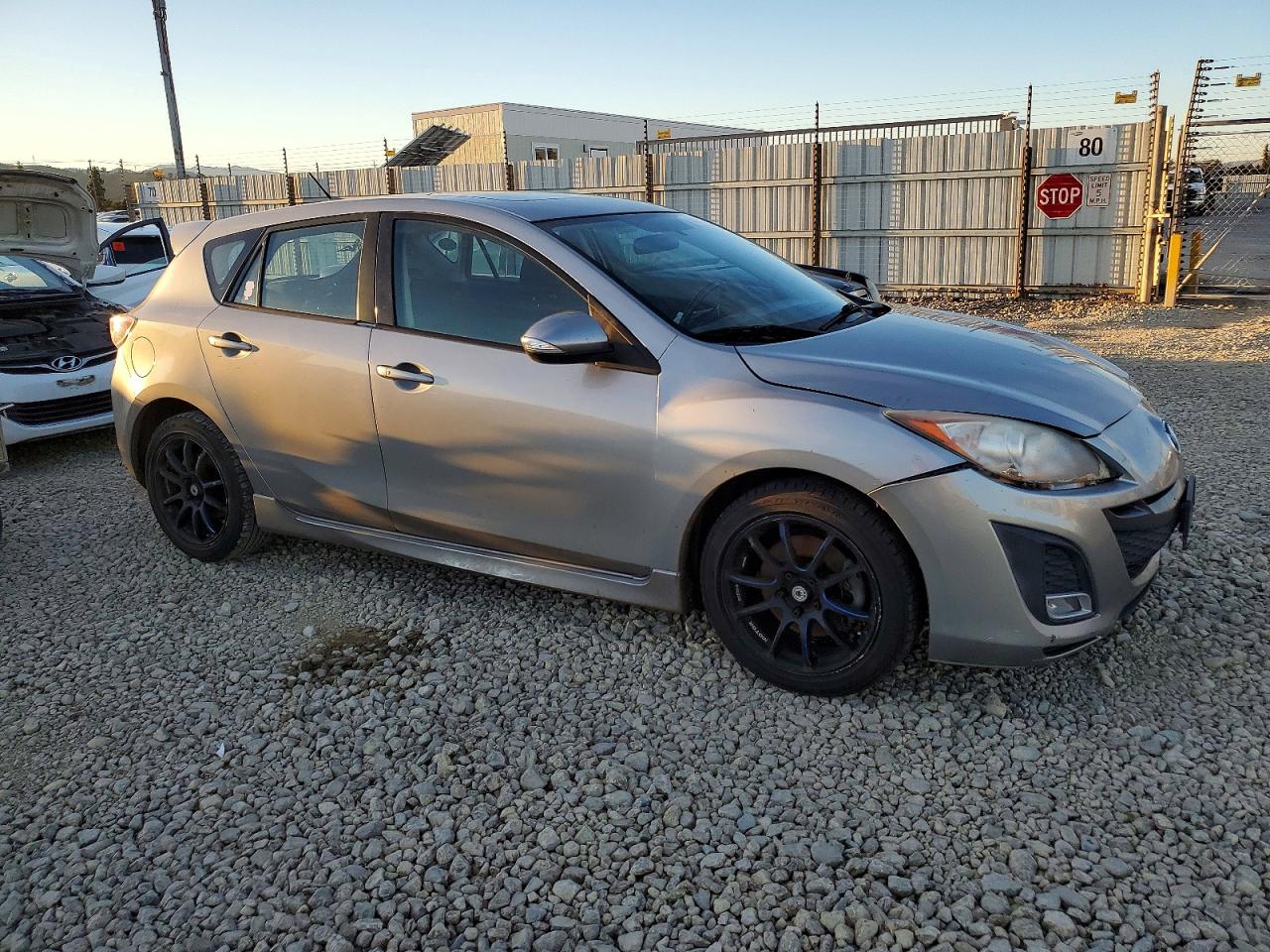2010 MAZDA 3 S photo 4