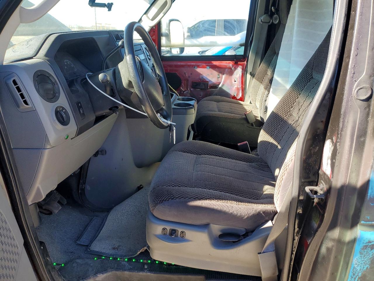 2011 FORD ECONOLINE - RV photo 7
