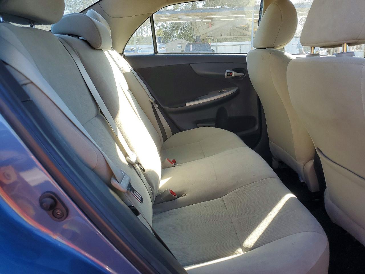 2013 TOYOTA COROLLA BASE photo 10