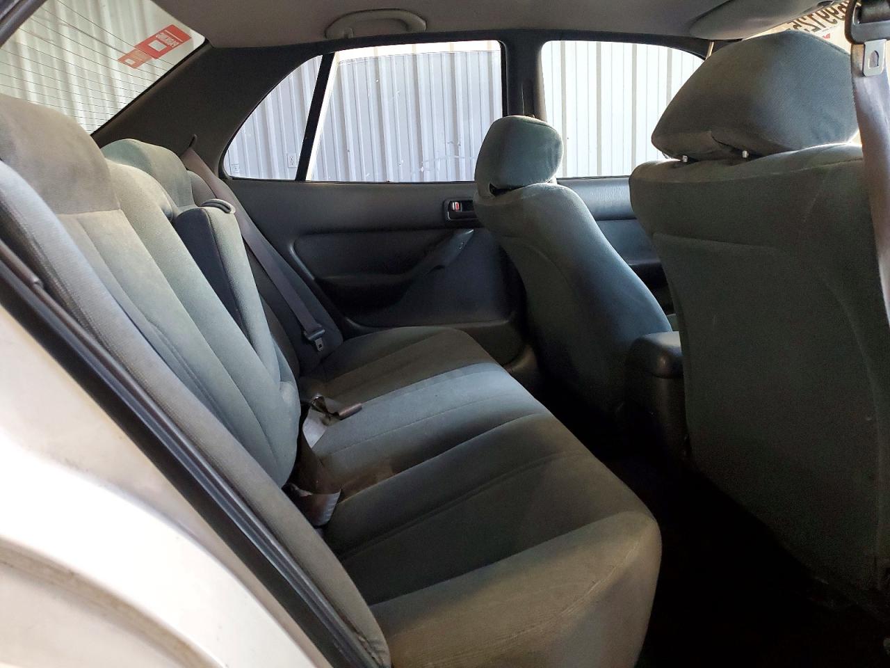 1992 TOYOTA CAMRY LE photo 10