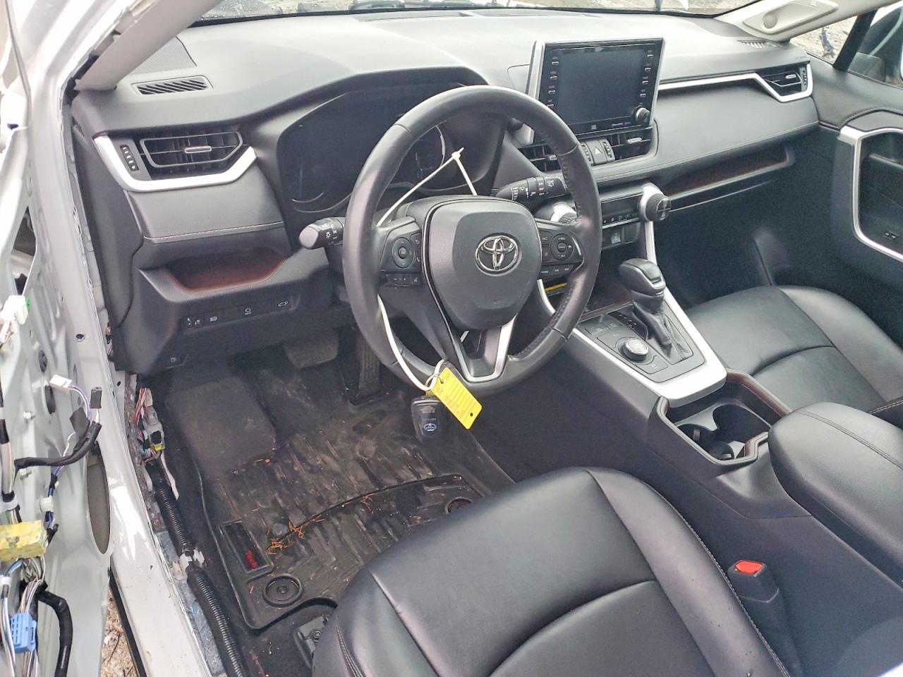 2019 TOYOTA RAV4 LIMITED photo 8
