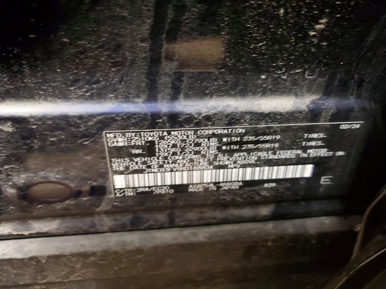 2024 TOYOTA RAV4 PRIME XSE photo 13