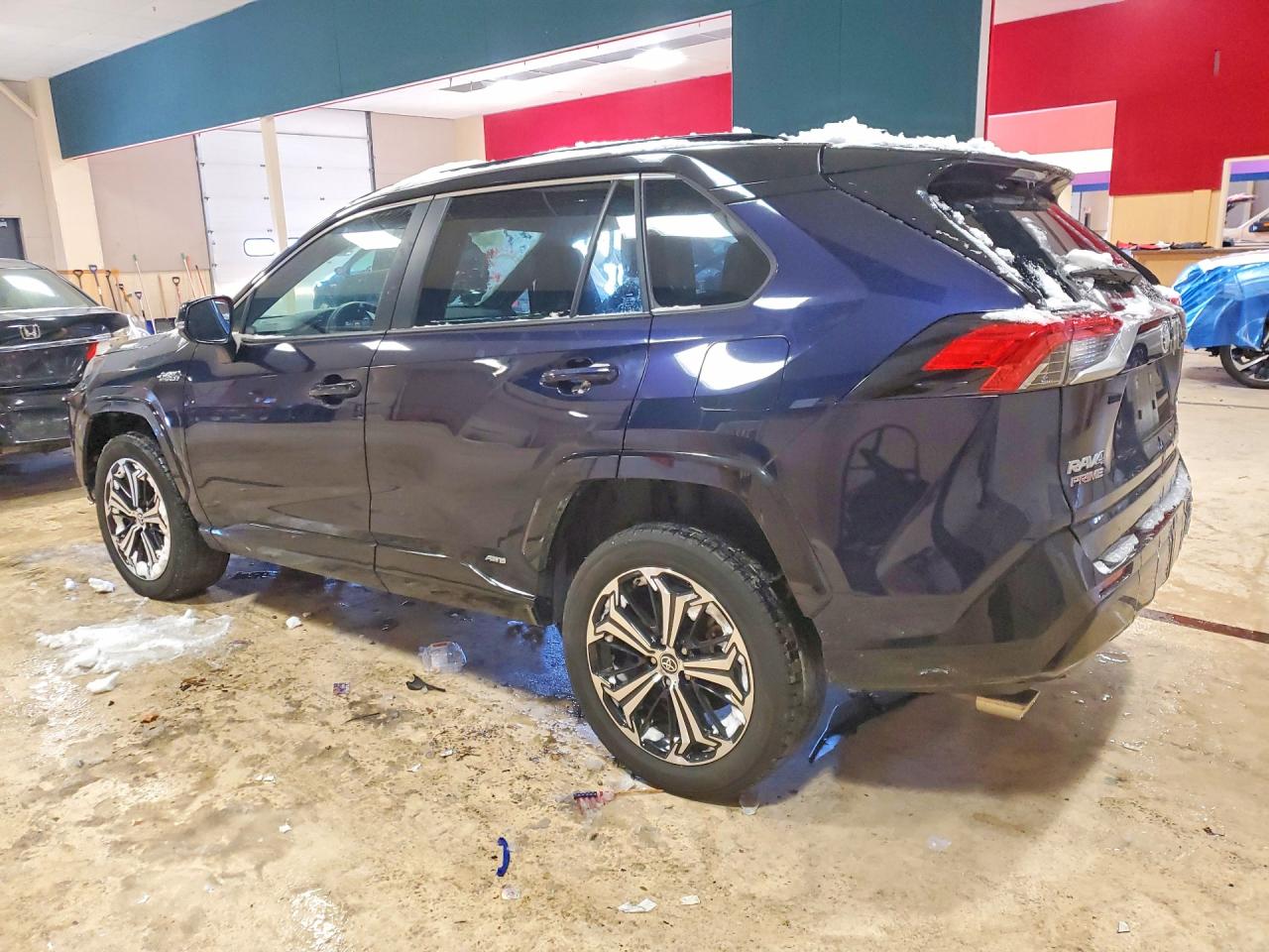 2024 TOYOTA RAV4 PRIME XSE photo 2