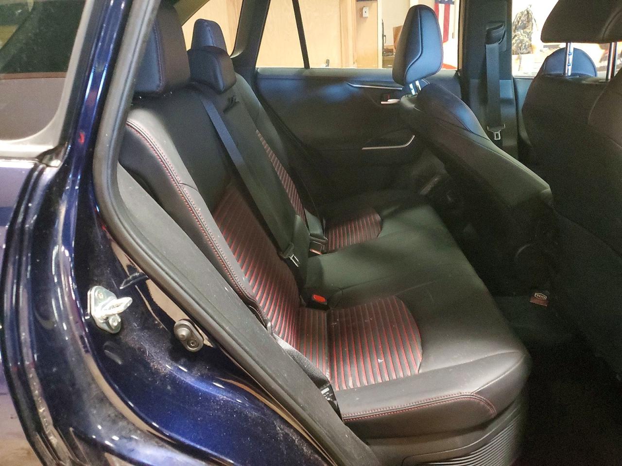 2024 TOYOTA RAV4 PRIME XSE photo 11