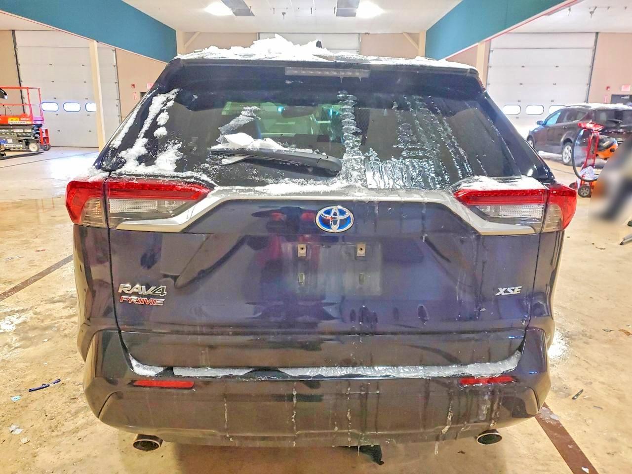 2024 TOYOTA RAV4 PRIME XSE photo 6