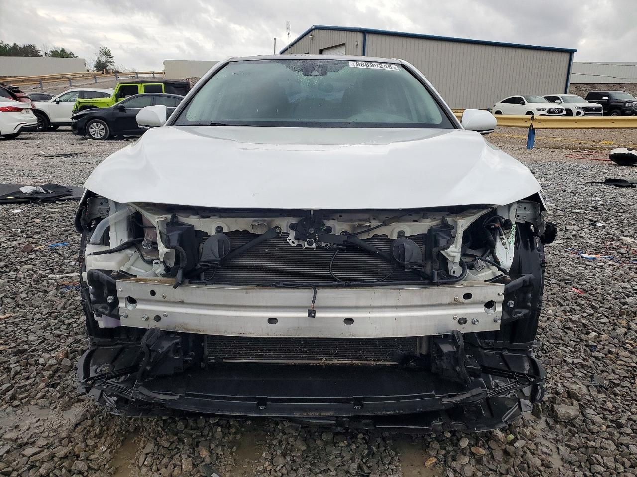 2019 TOYOTA CAMRY XSE photo 5