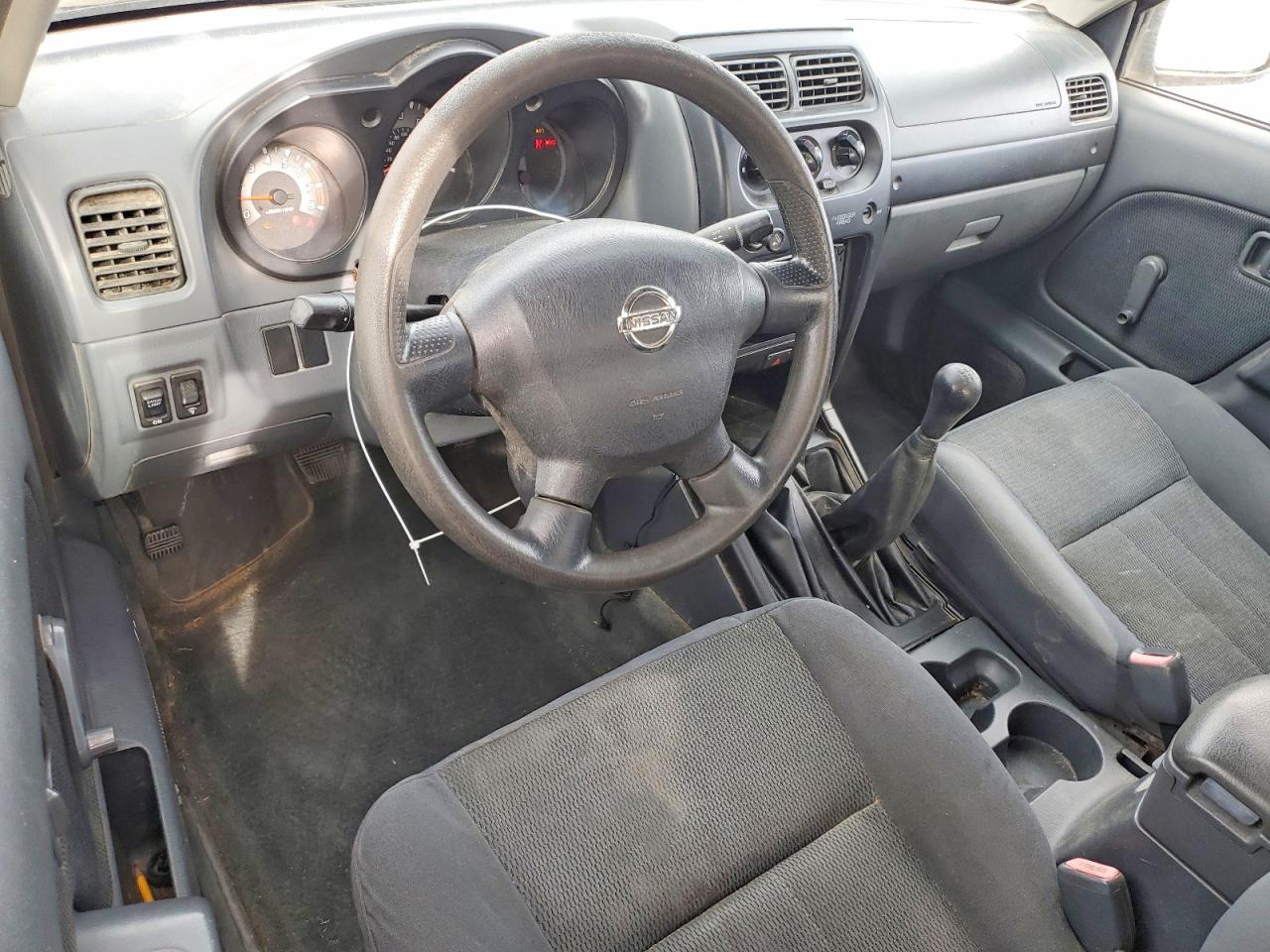 2002 NISSAN FRONTIER photo 8