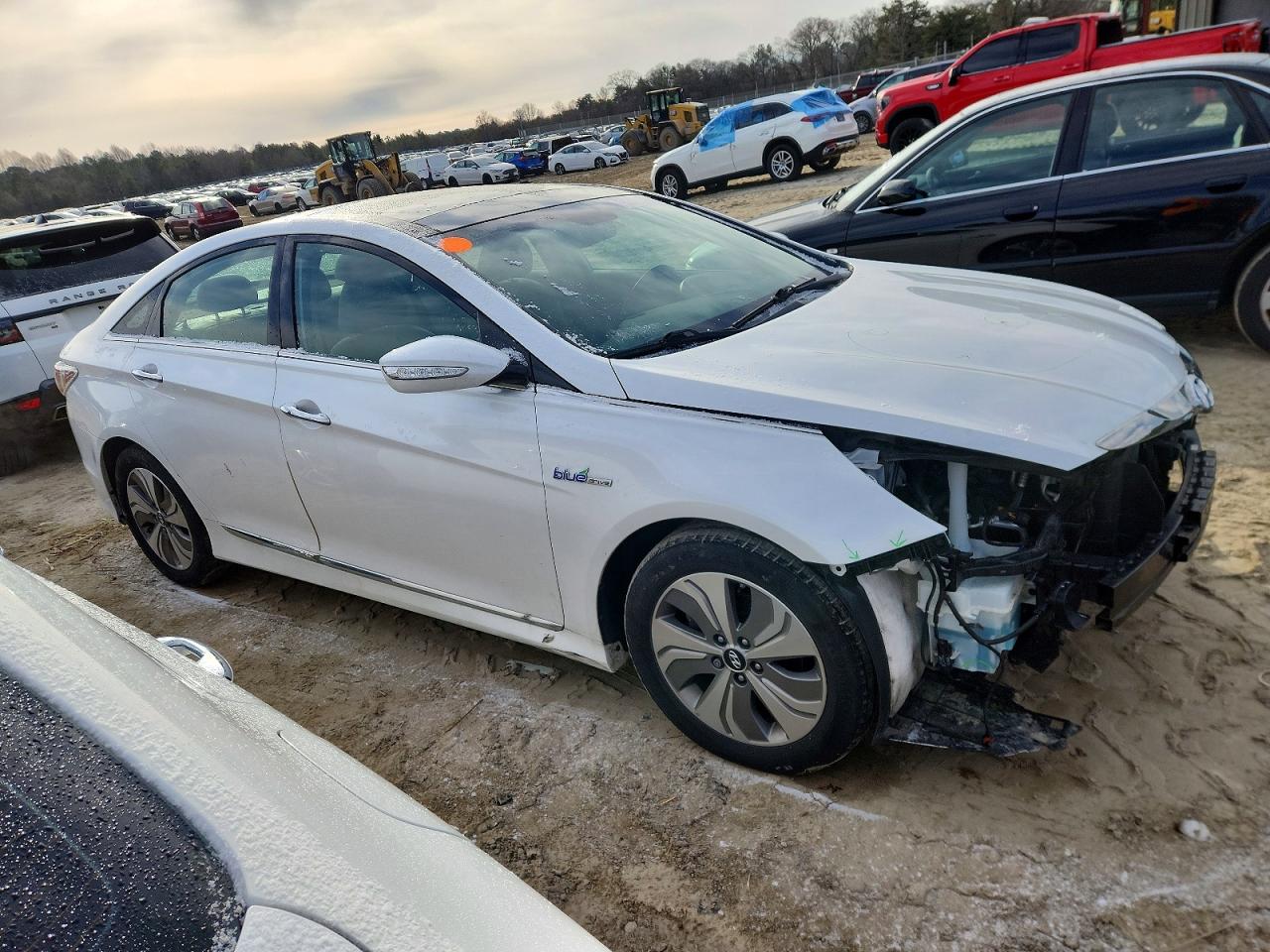 2015 HYUNDAI SONATA HYBRID photo 4