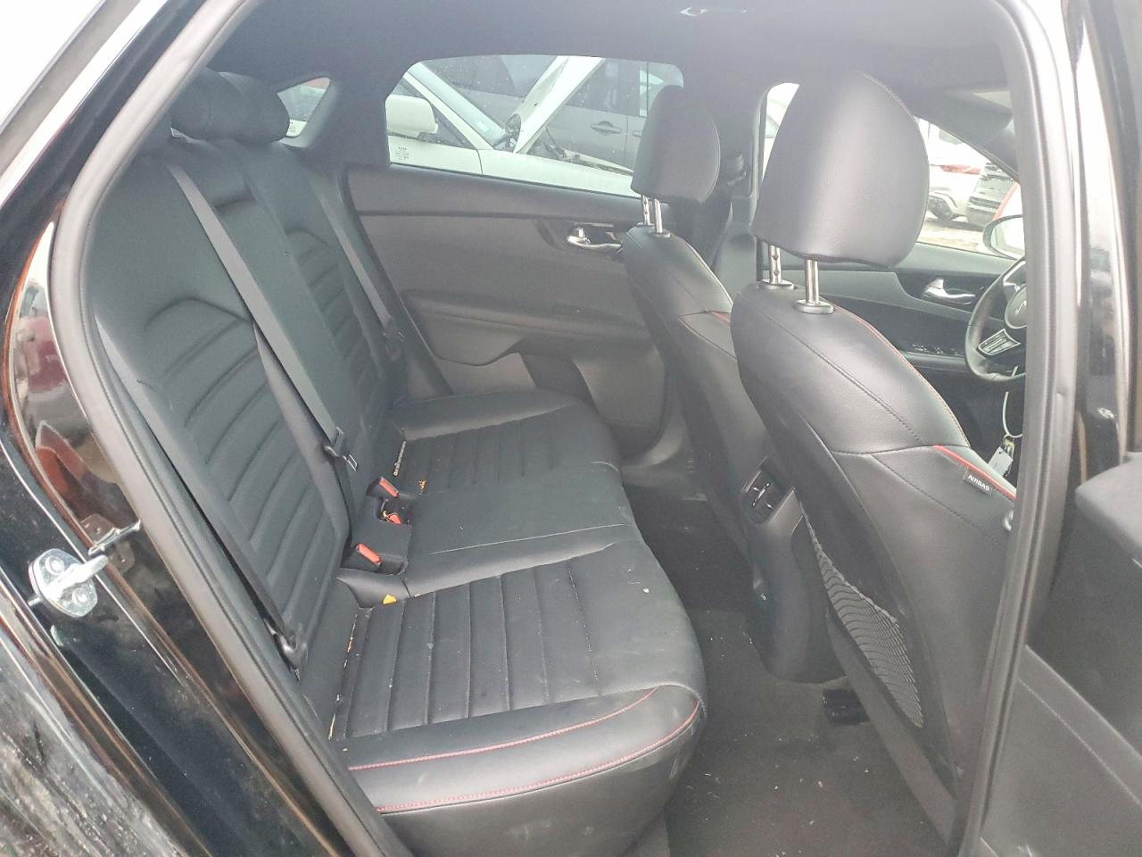2024 KIA FORTE GT photo 10