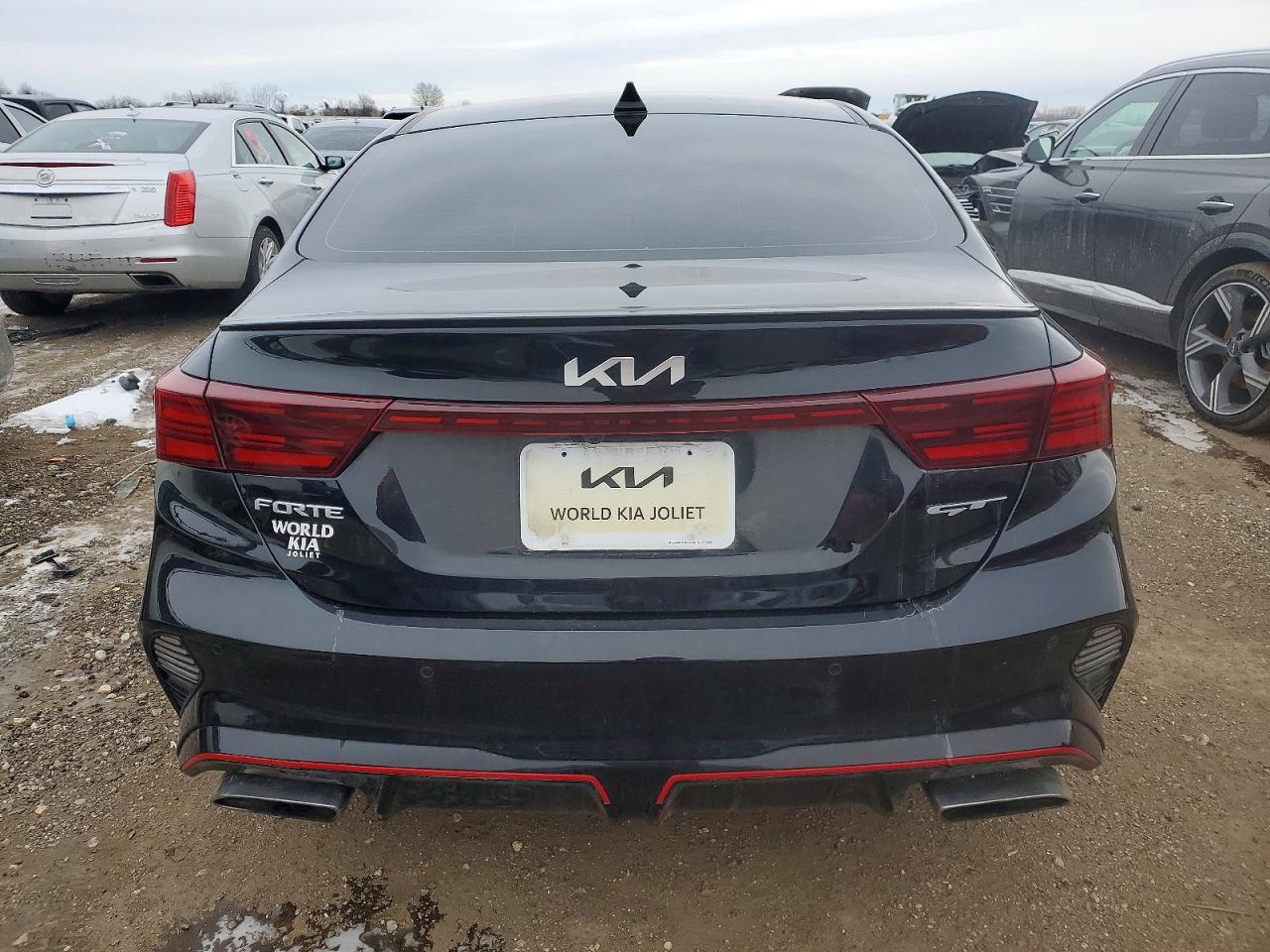 2024 KIA FORTE GT photo 6