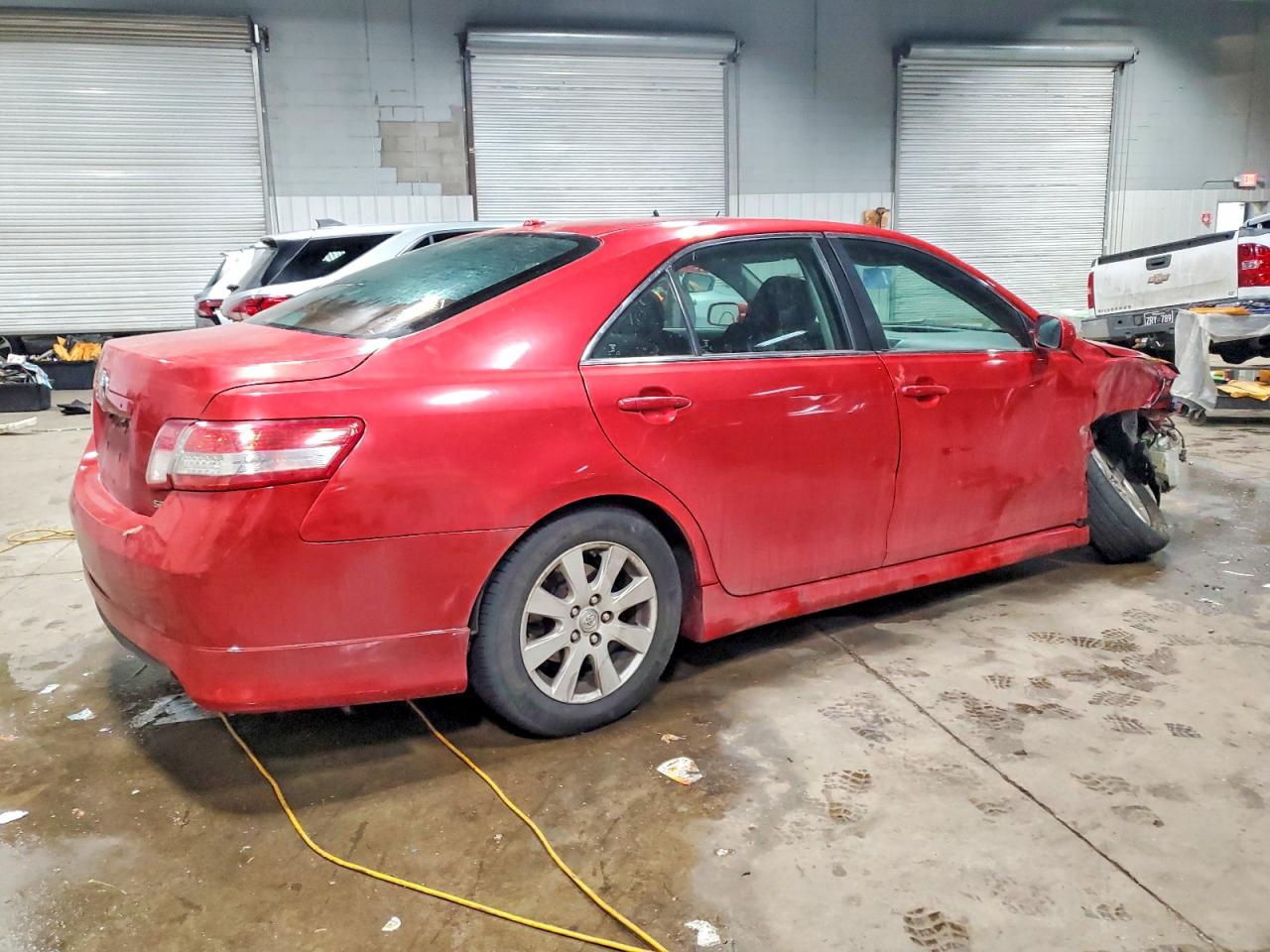 2010 TOYOTA CAMRY BASE photo 9