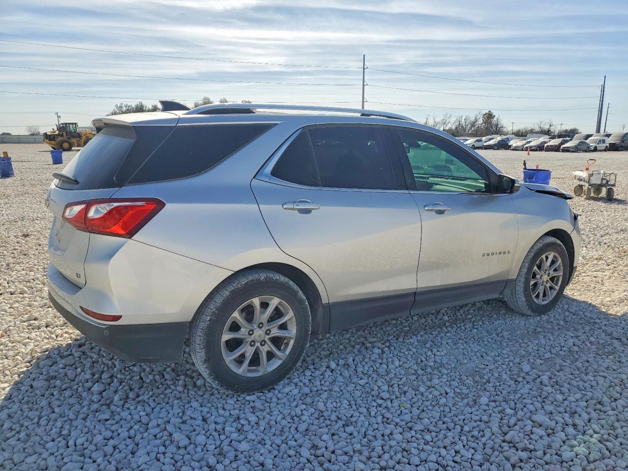 2019 CHEVROLET EQUINOX LT photo 3