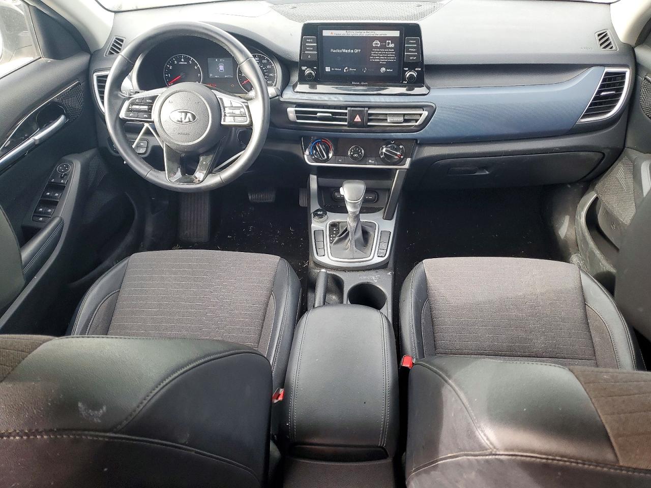 2021 KIA SELTOS S photo 8