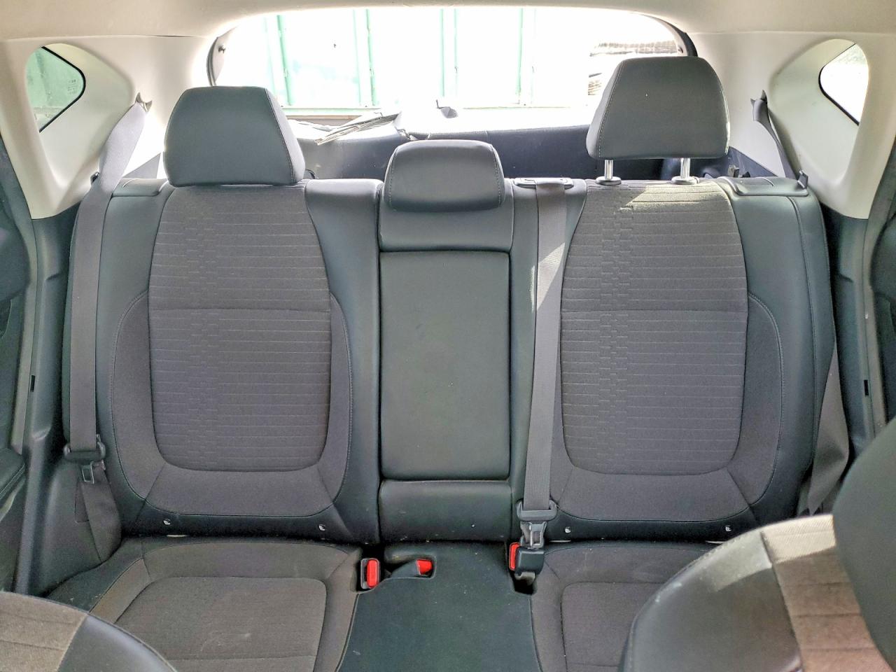 2021 KIA SELTOS S photo 10