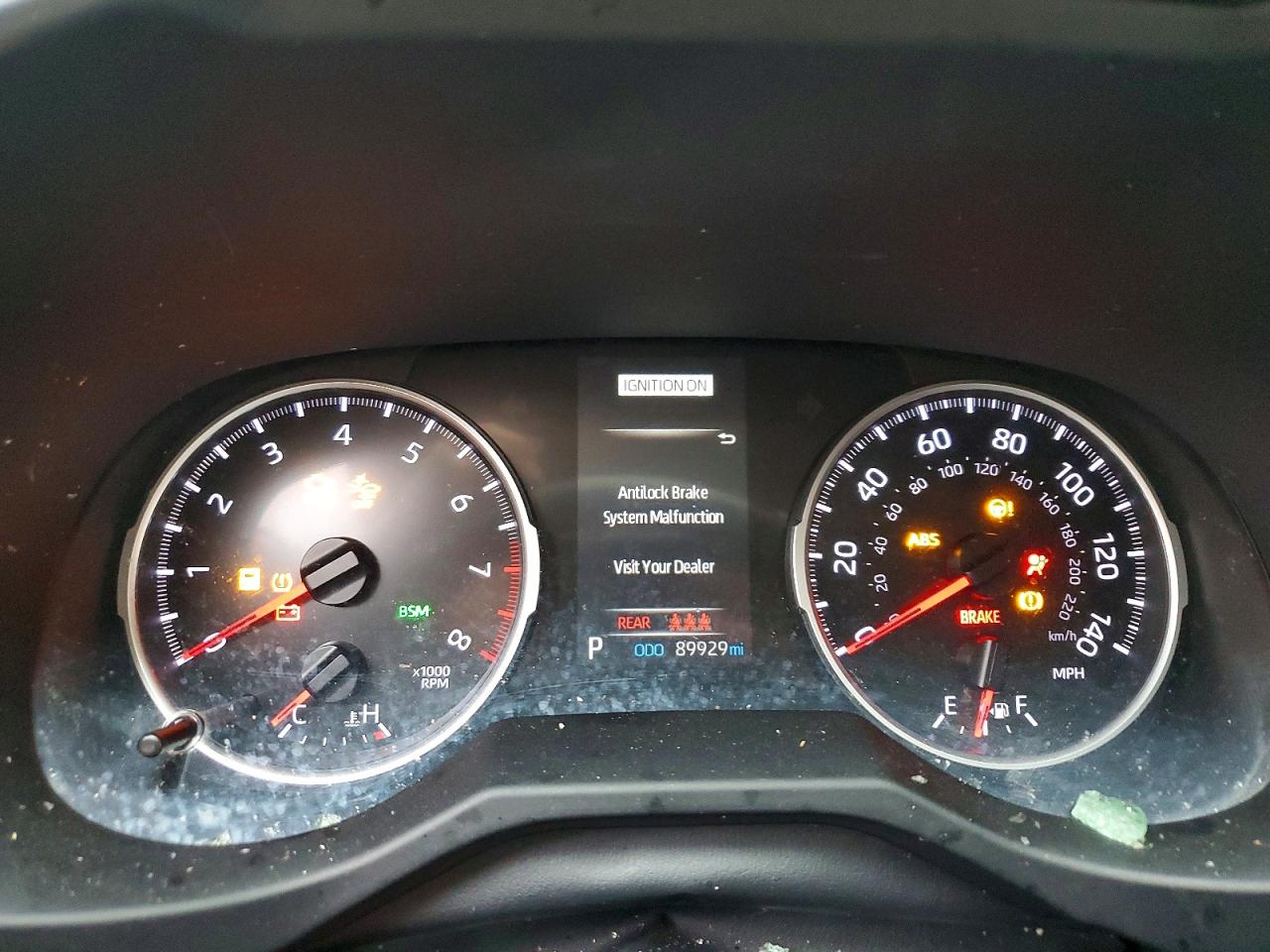 2021 TOYOTA RAV4 XLE photo 9