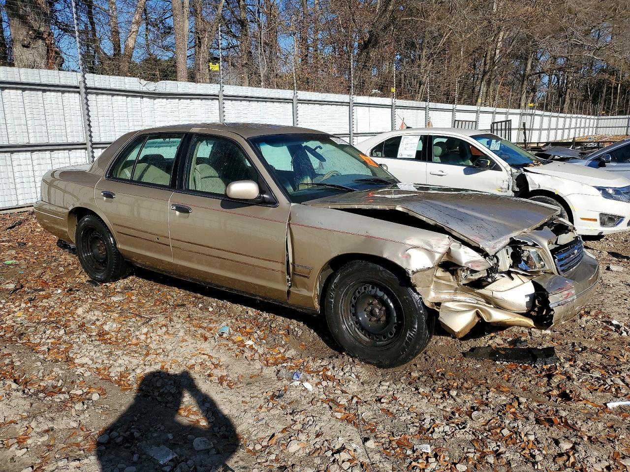 1999 FORD CROWN VICTORIA photo 4