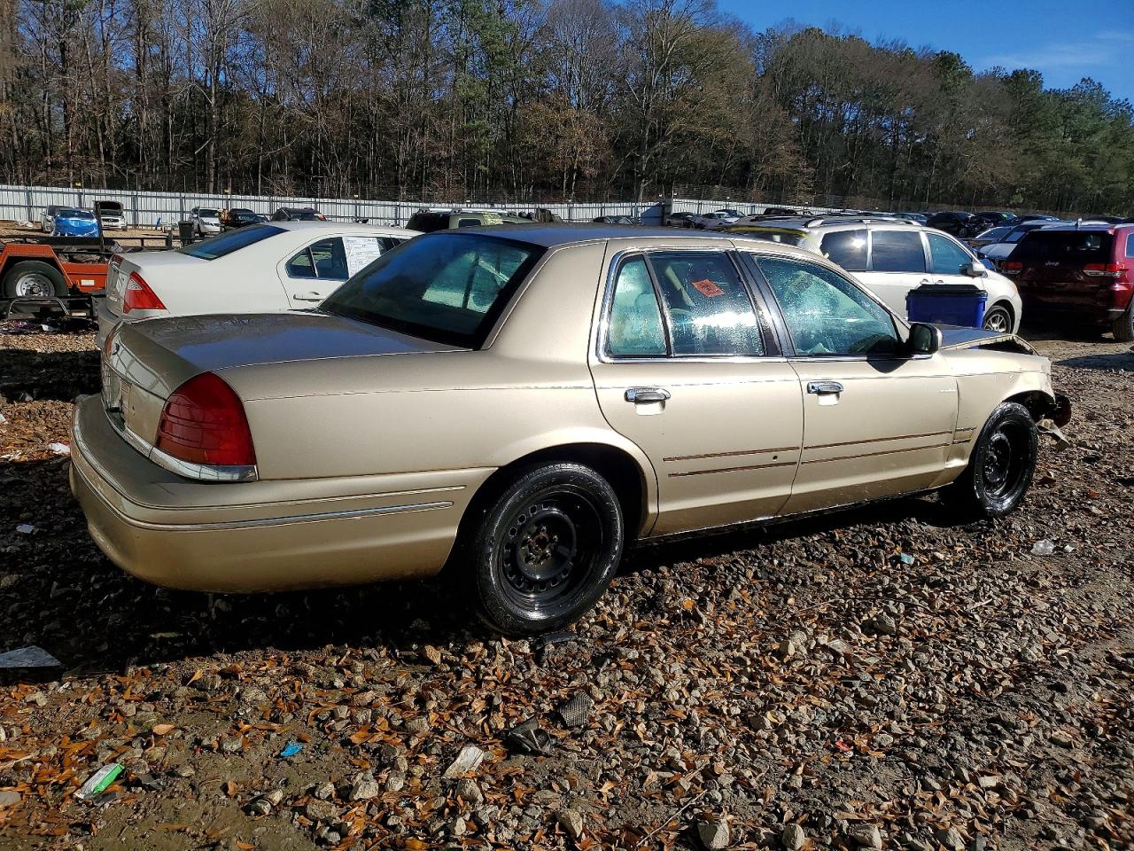 1999 FORD CROWN VICTORIA photo 3