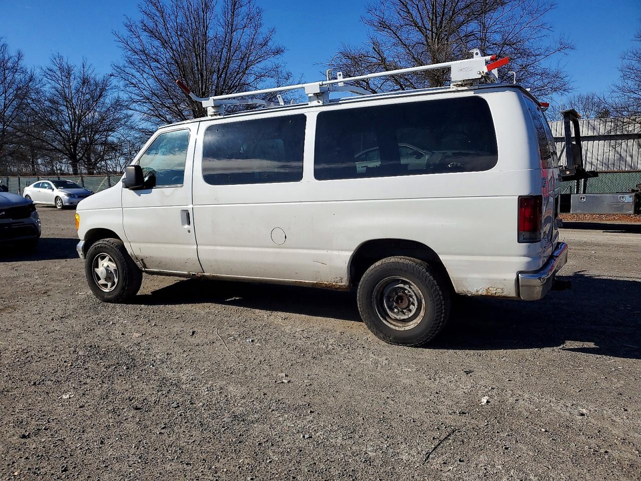 2006 FORD ECONOLINE E350 SUPER DUTY WAGON photo 2
