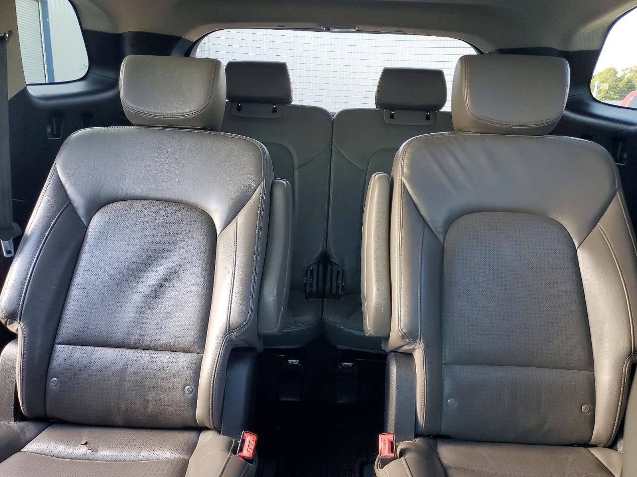2014 HYUNDAI SANTA FE GLS photo 10