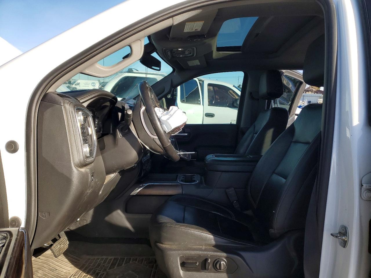 2020 GMC SIERRA K1500 SLT photo 7