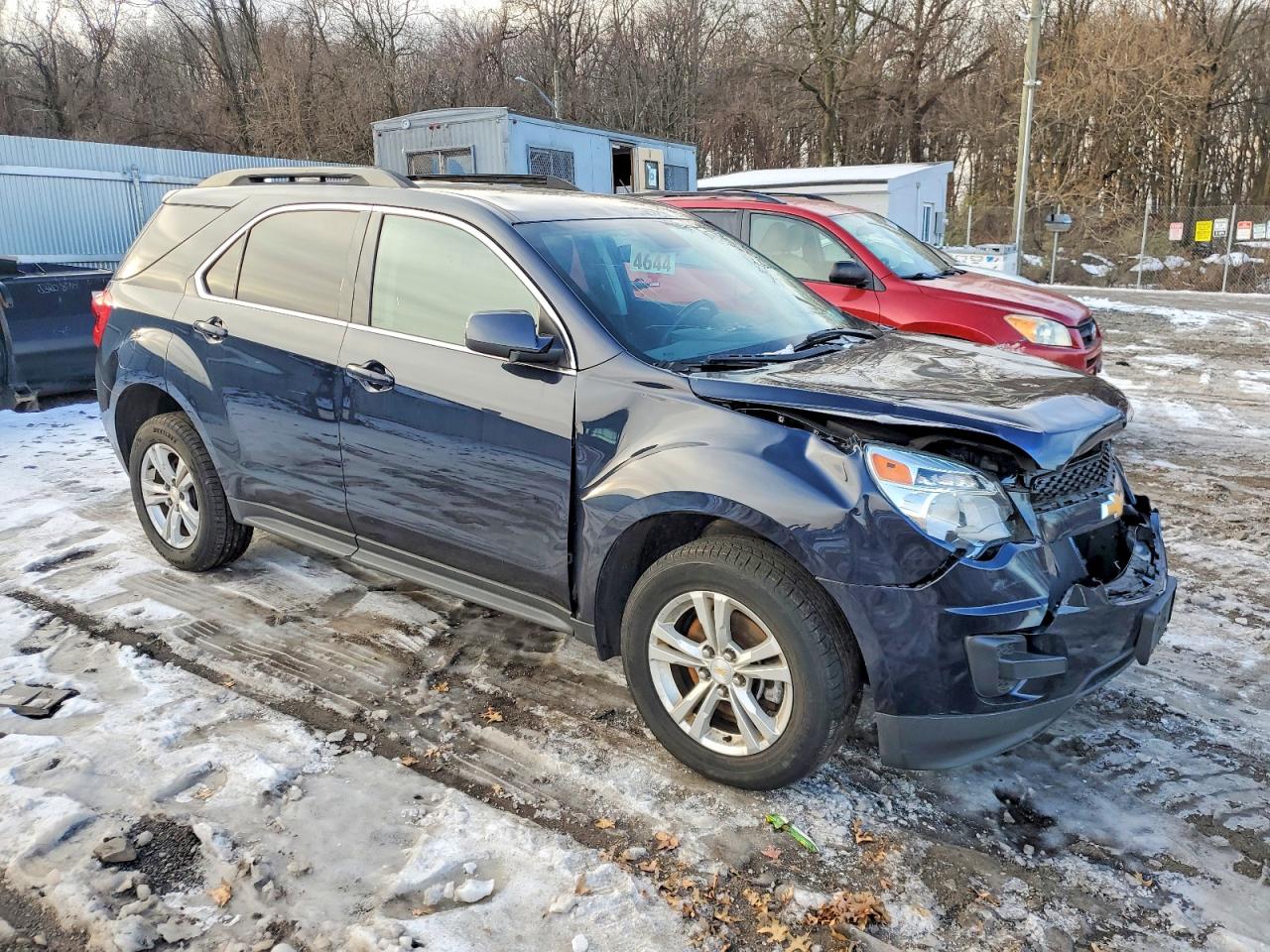 2015 CHEVROLET EQUINOX LT photo 4