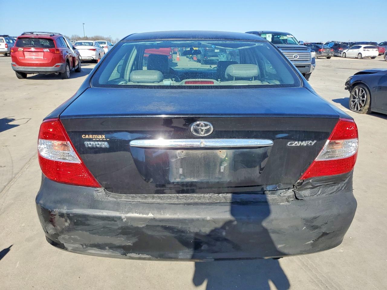2004 TOYOTA CAMRY LE photo 6