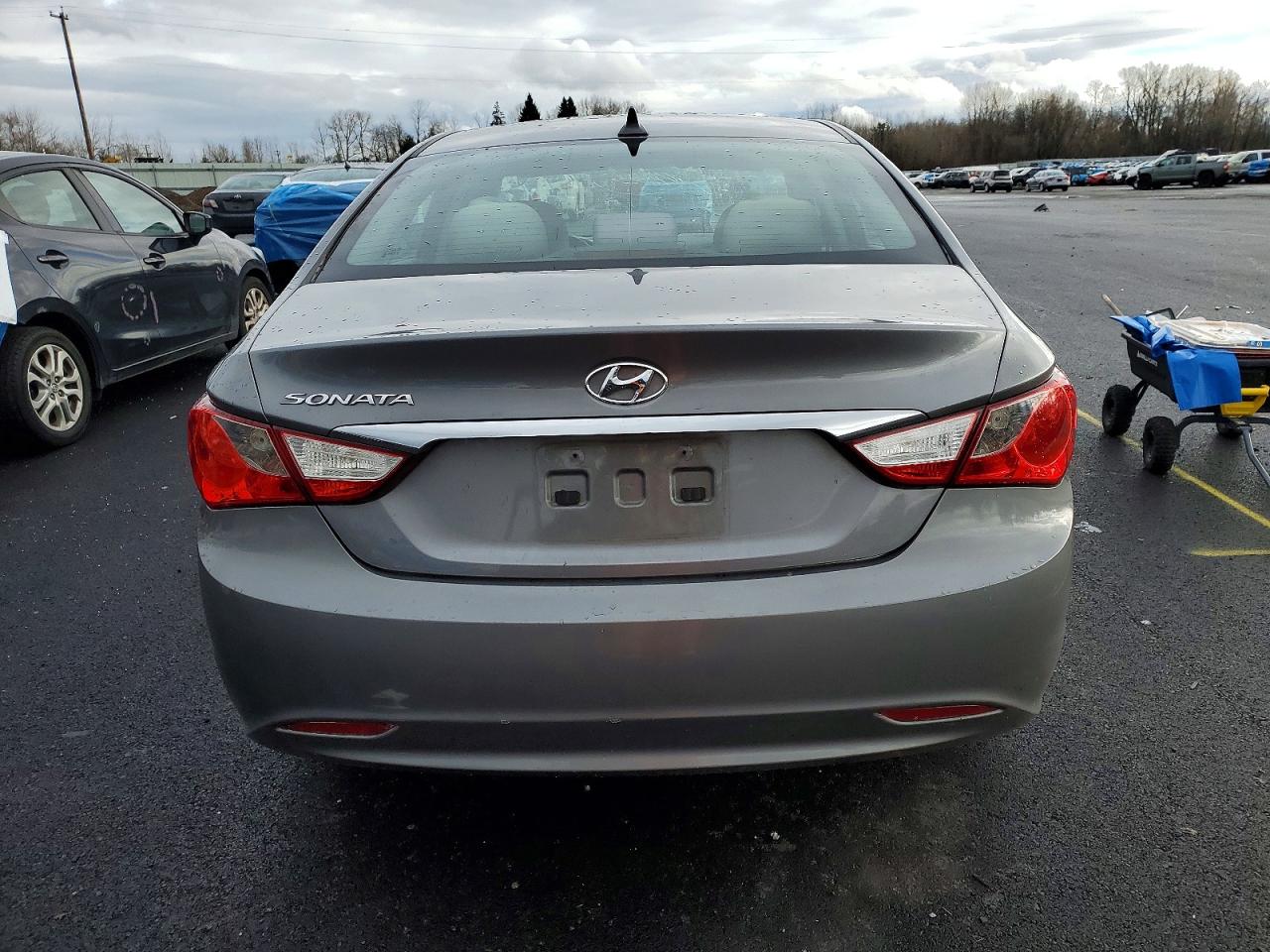 2011 HYUNDAI SONATA GLS photo 6