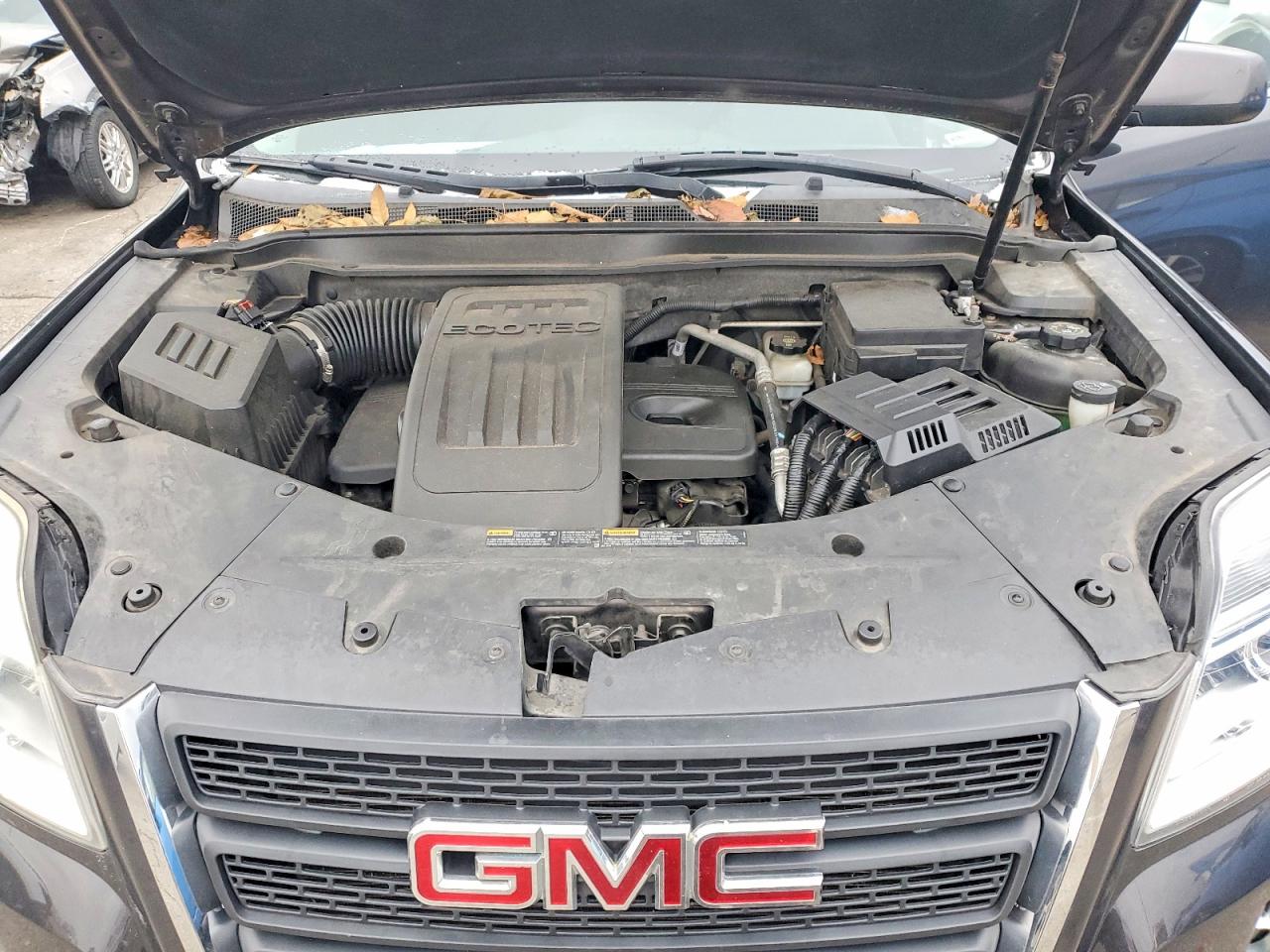 2013 GMC TERRAIN SLE photo 12
