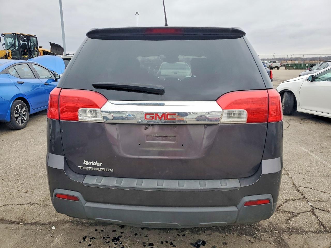 2013 GMC TERRAIN SLE photo 6