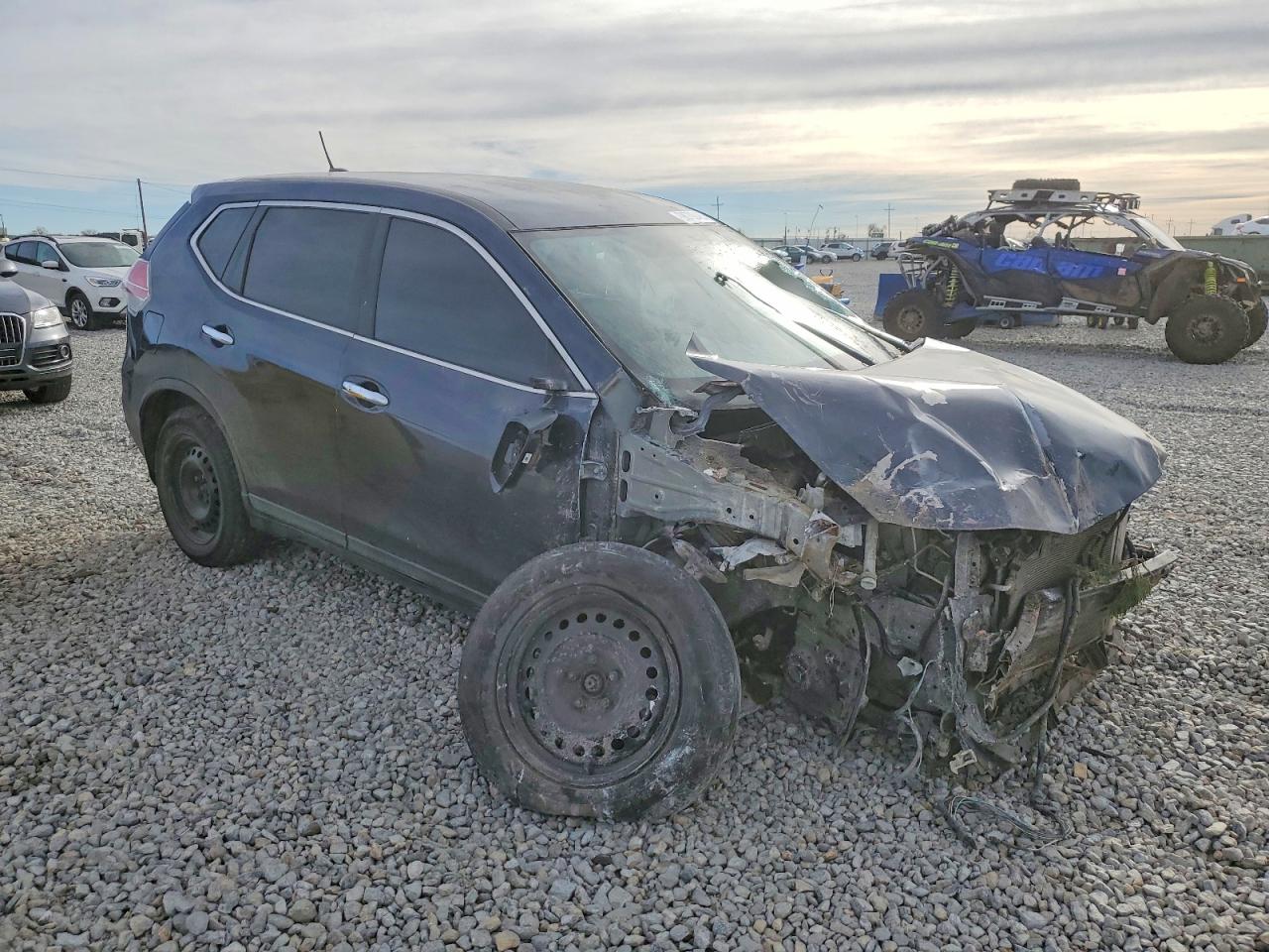 2016 NISSAN ROGUE S photo 4