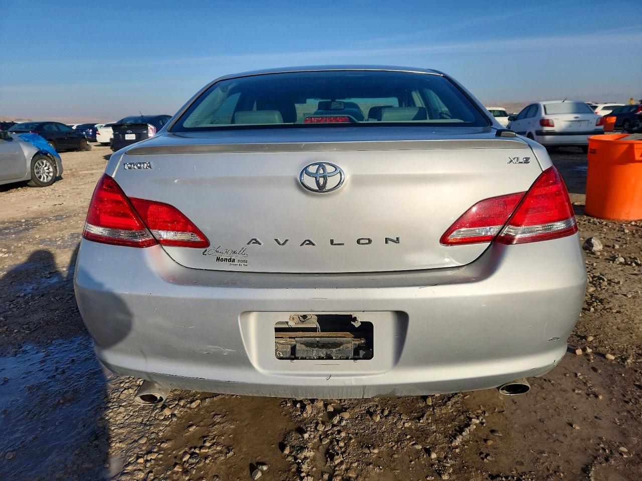 2005 TOYOTA AVALON XL photo 6