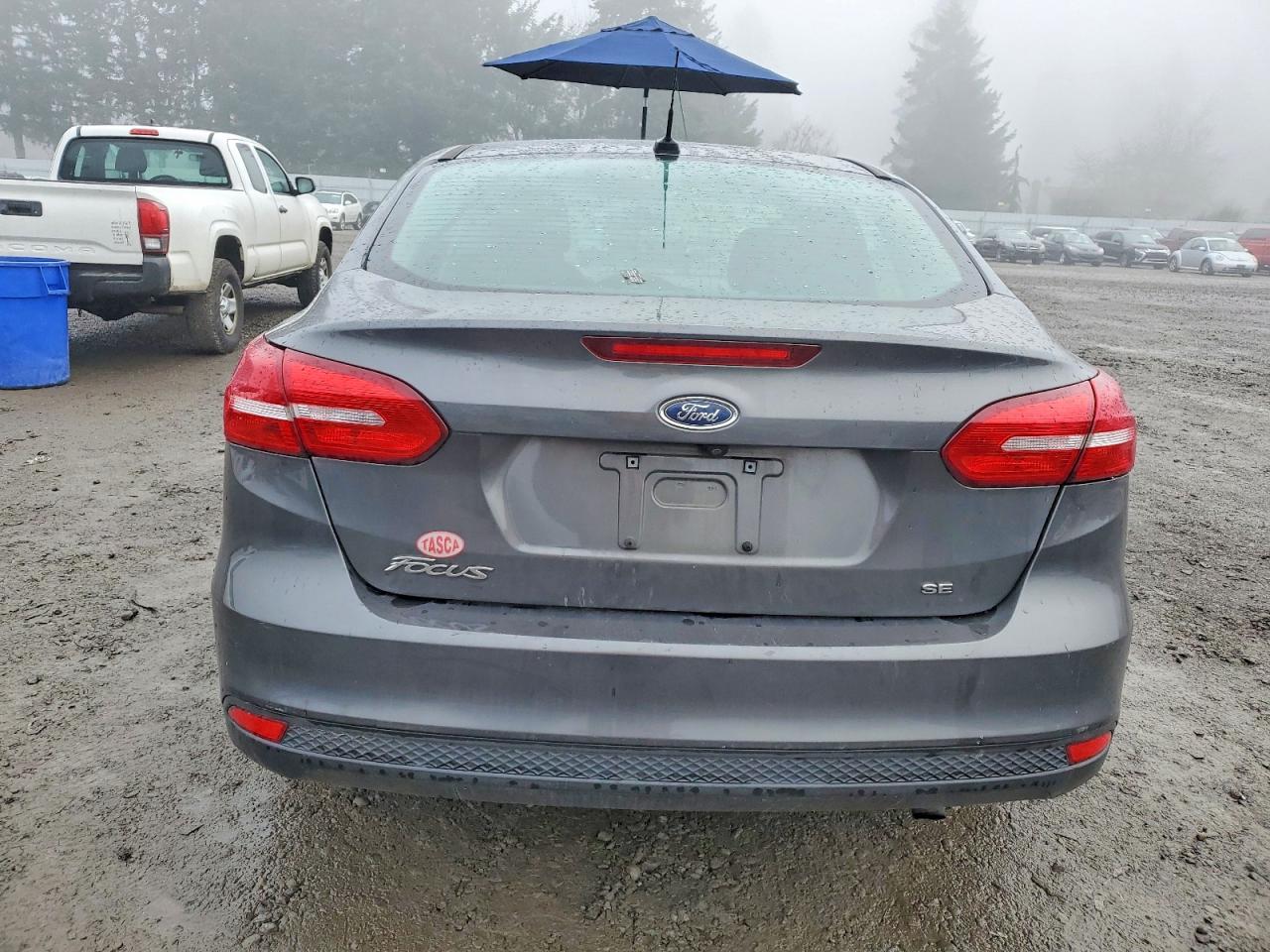 2018 FORD FOCUS SE photo 6