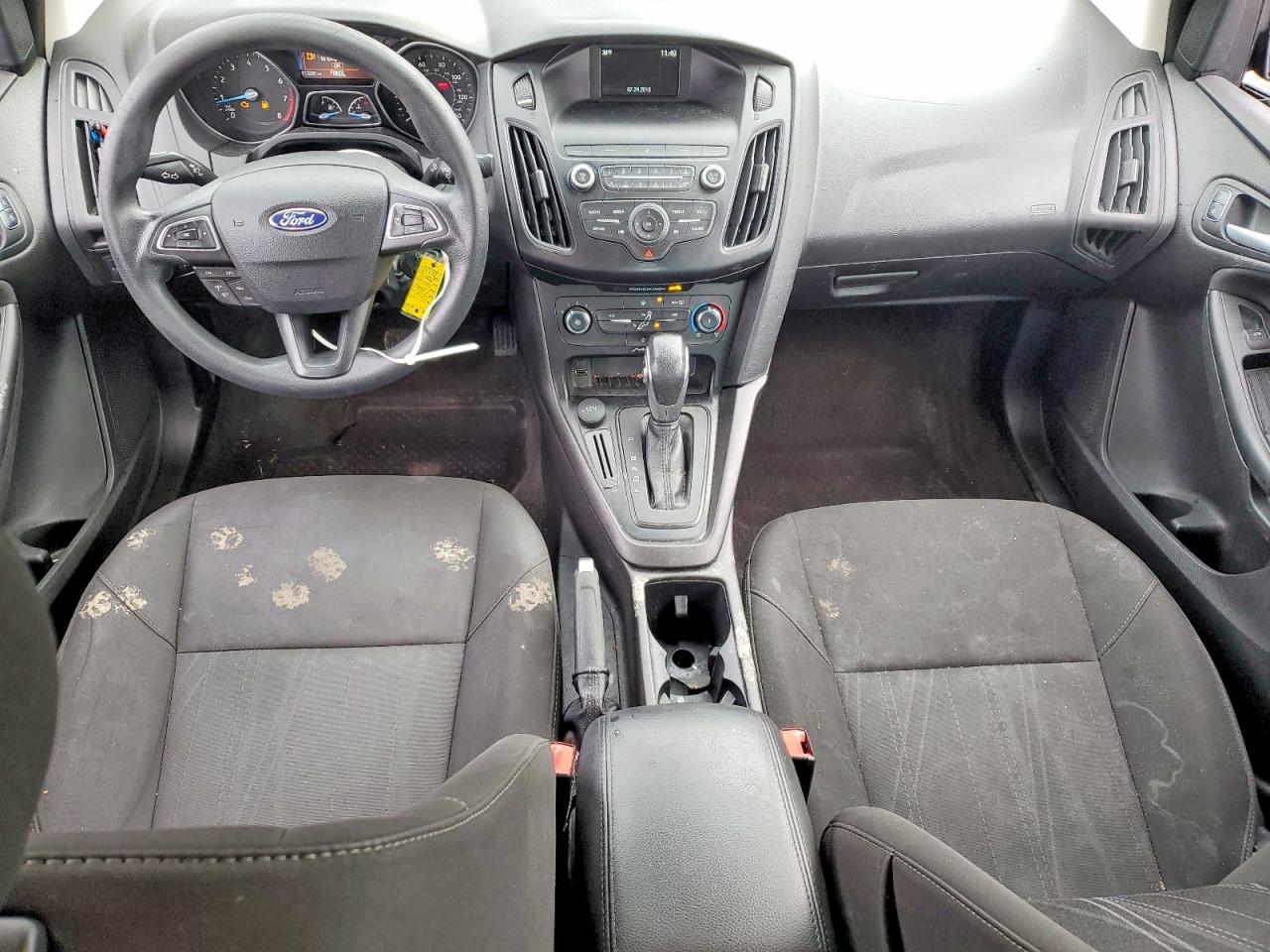 2018 FORD FOCUS SE photo 8