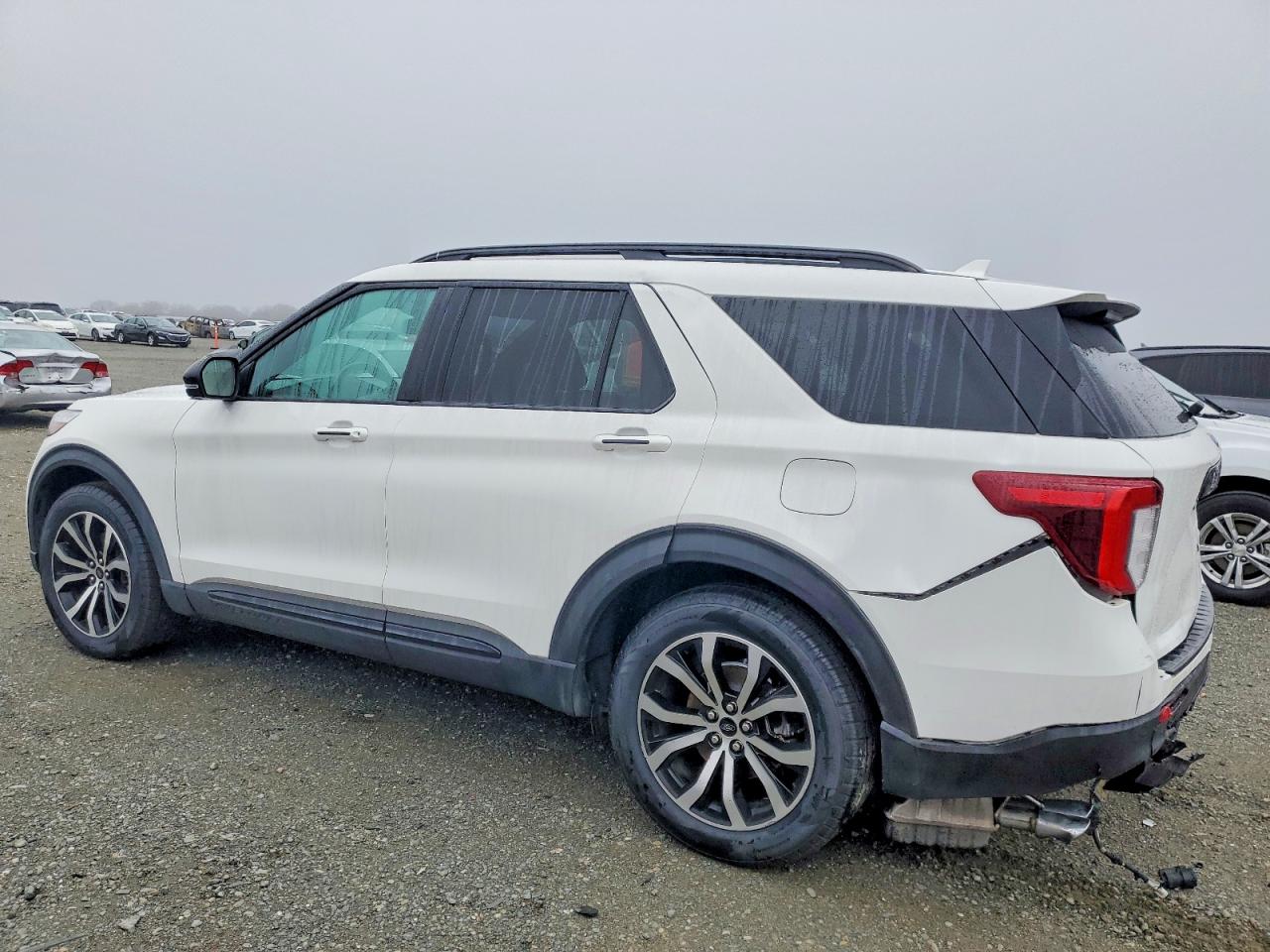 2021 FORD EXPLORER ST photo 2